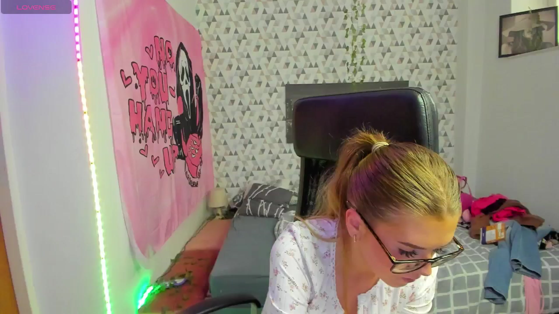Gallery image thumbnail from Iness_lex's myfreecams stream on, 04/13/2026, 11:03 image 1 of 20