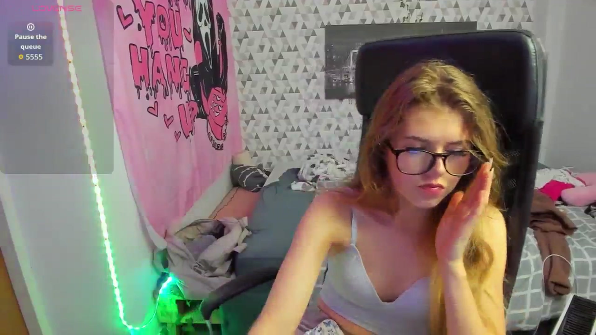 Gallery image thumbnail from Iness_lex's myfreecams stream on, 04/15/2026, 11:51 image 19 of 20