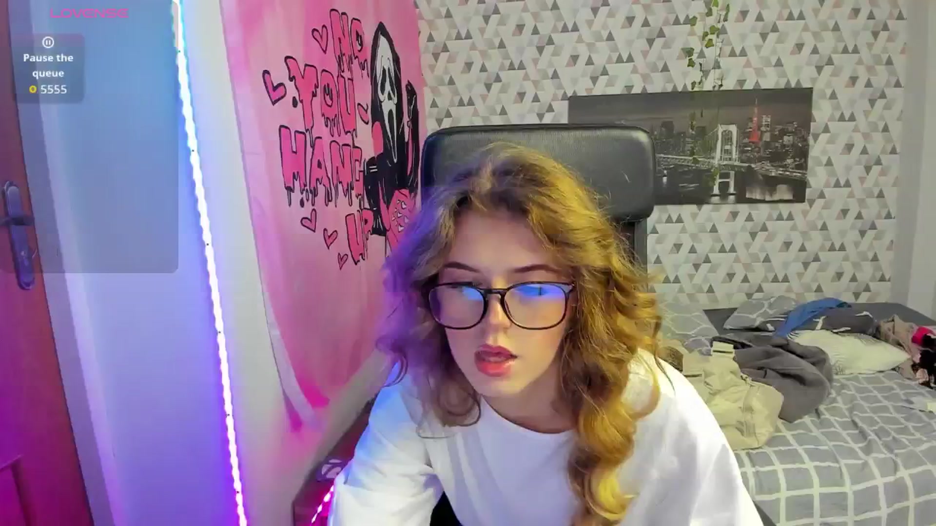Gallery image thumbnail from Iness_lex's myfreecams stream on, 04/17/2026, 09:13 image 2 of 20