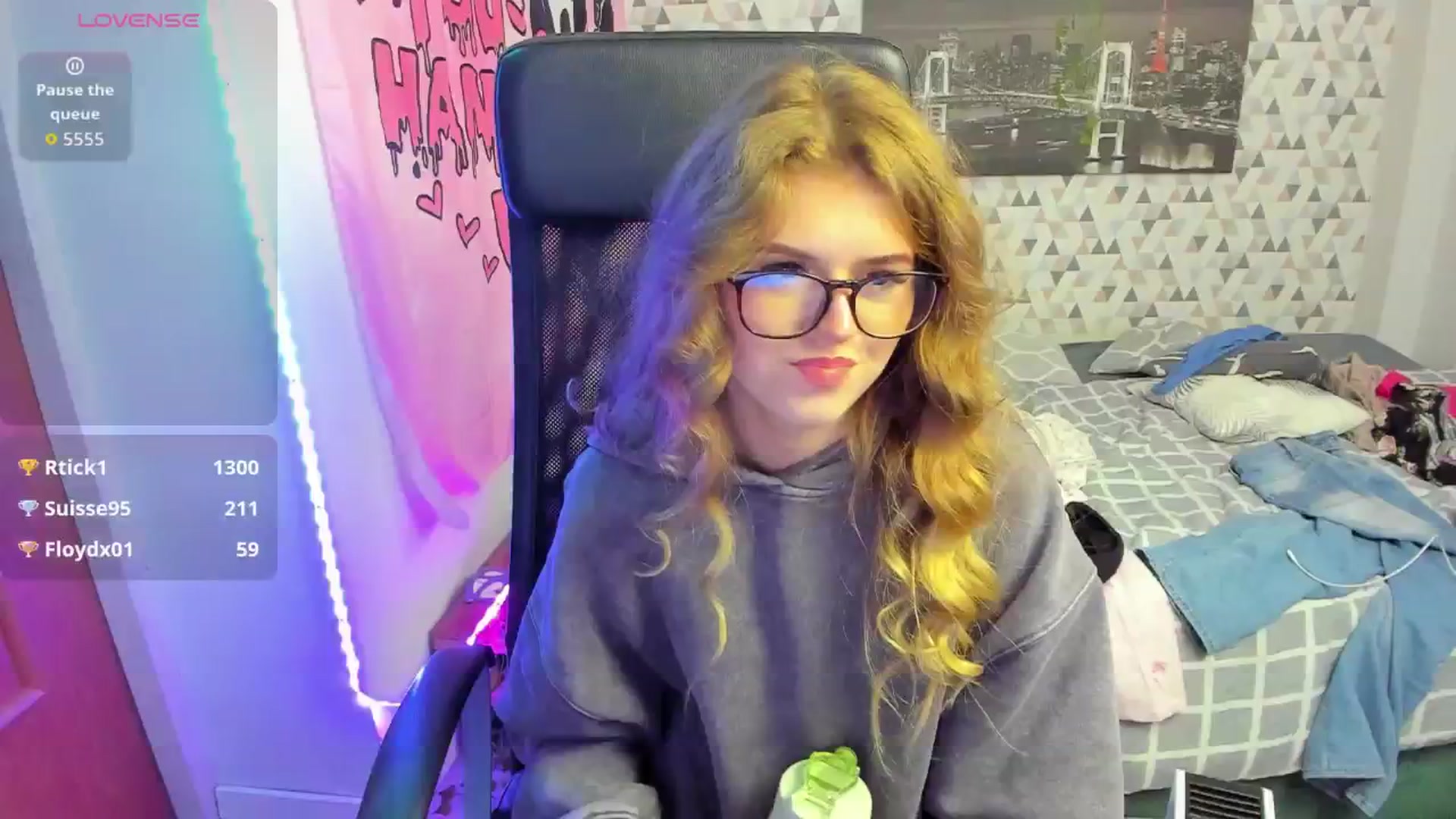 Gallery image thumbnail from Iness_lex's myfreecams stream on, 04/17/2026, 10:29 image 18 of 20