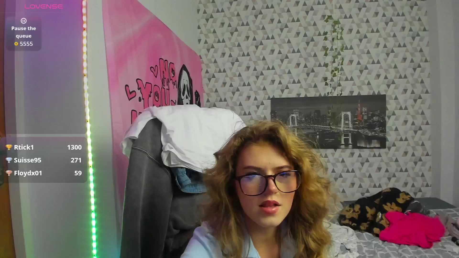 Gallery image thumbnail from Iness_lex's myfreecams stream on, 04/17/2026, 13:09 image 10 of 20