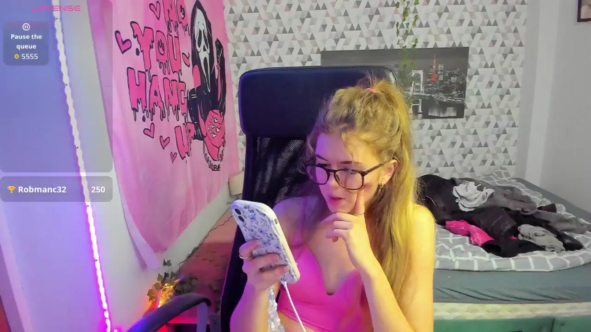 Gallery image thumbnail from Iness_lex's myfreecams stream on, 04/21/2026, 09:27 image 17 of 20