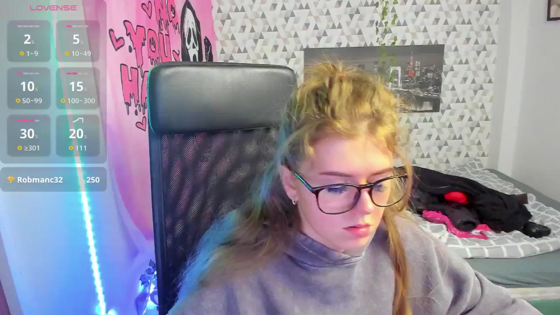 Gallery image thumbnail from Iness_lex's myfreecams stream on, 04/21/2026, 11:17 image 1 of 20