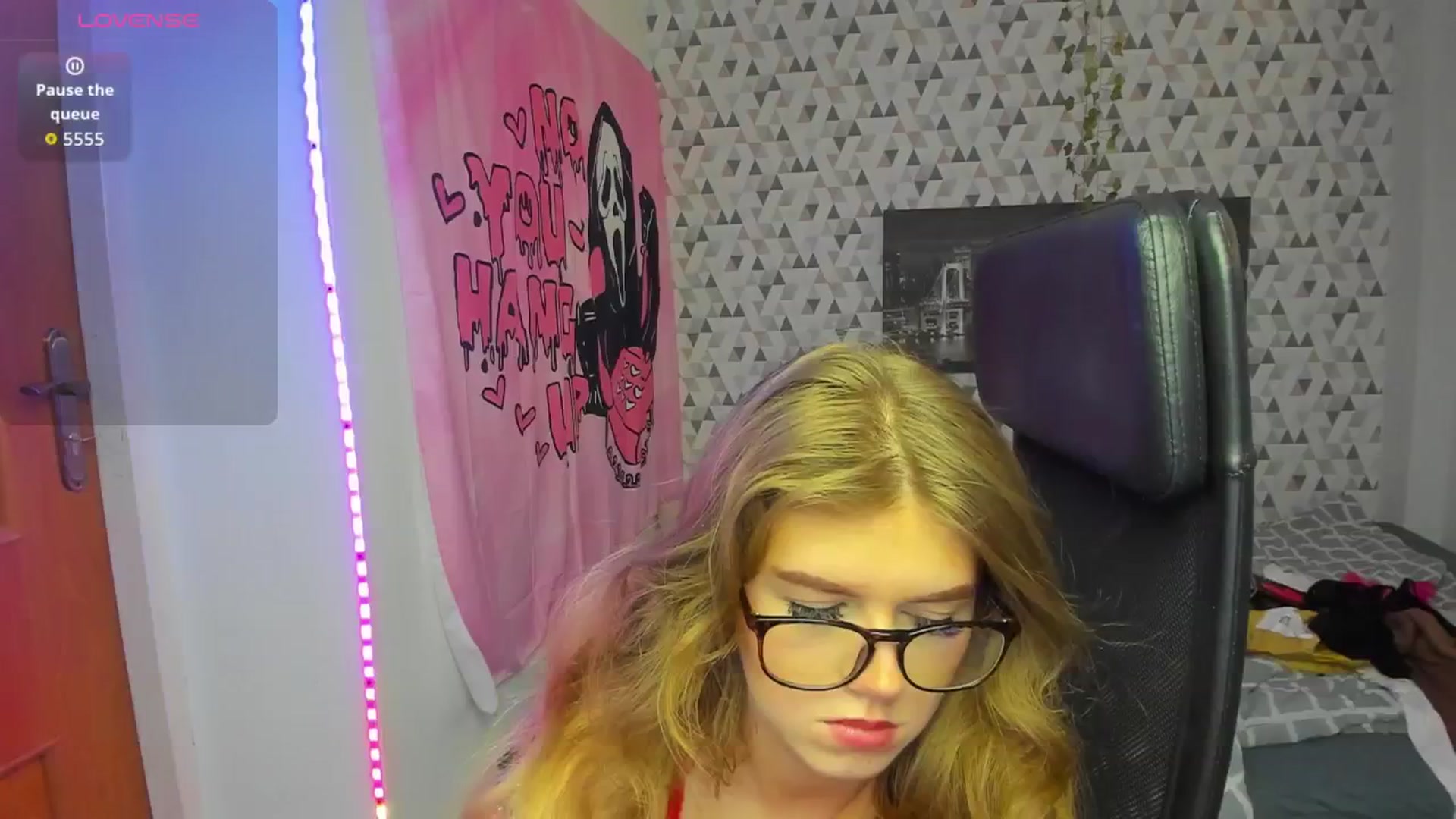 Gallery image thumbnail from Iness_lex's myfreecams stream on, 04/23/2026, 07:53 image 3 of 20