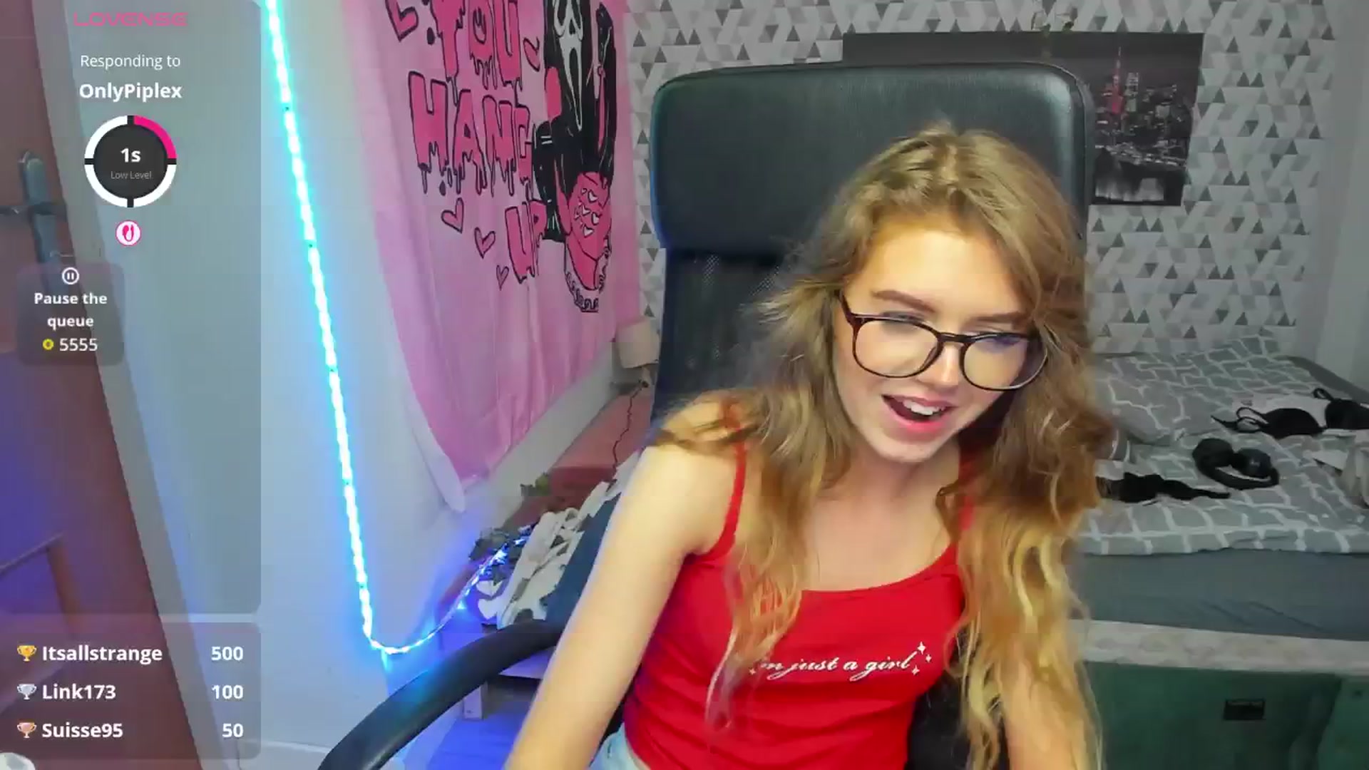 Gallery image thumbnail from Iness_lex's myfreecams stream on, 04/23/2026, 11:41 image 17 of 20