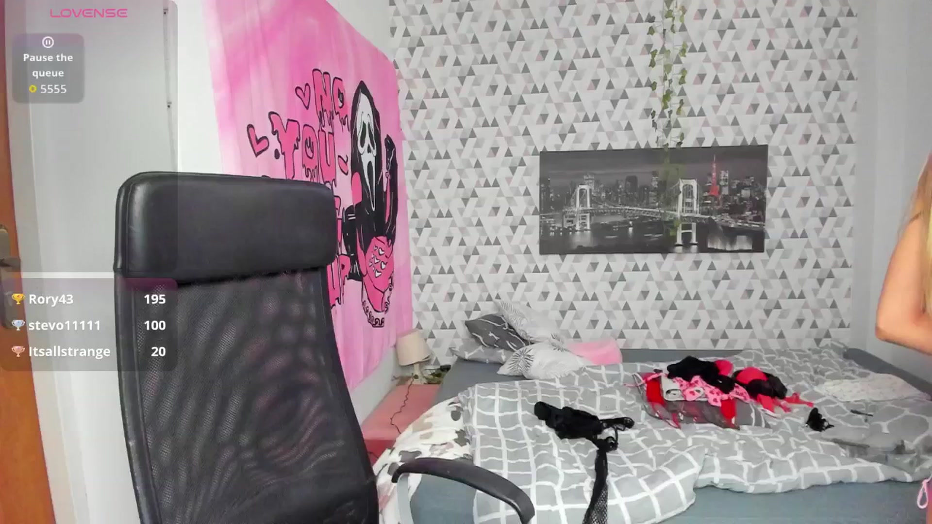 Gallery image thumbnail from Iness_lex's myfreecams stream on, 04/24/2026, 10:53 image 14 of 20