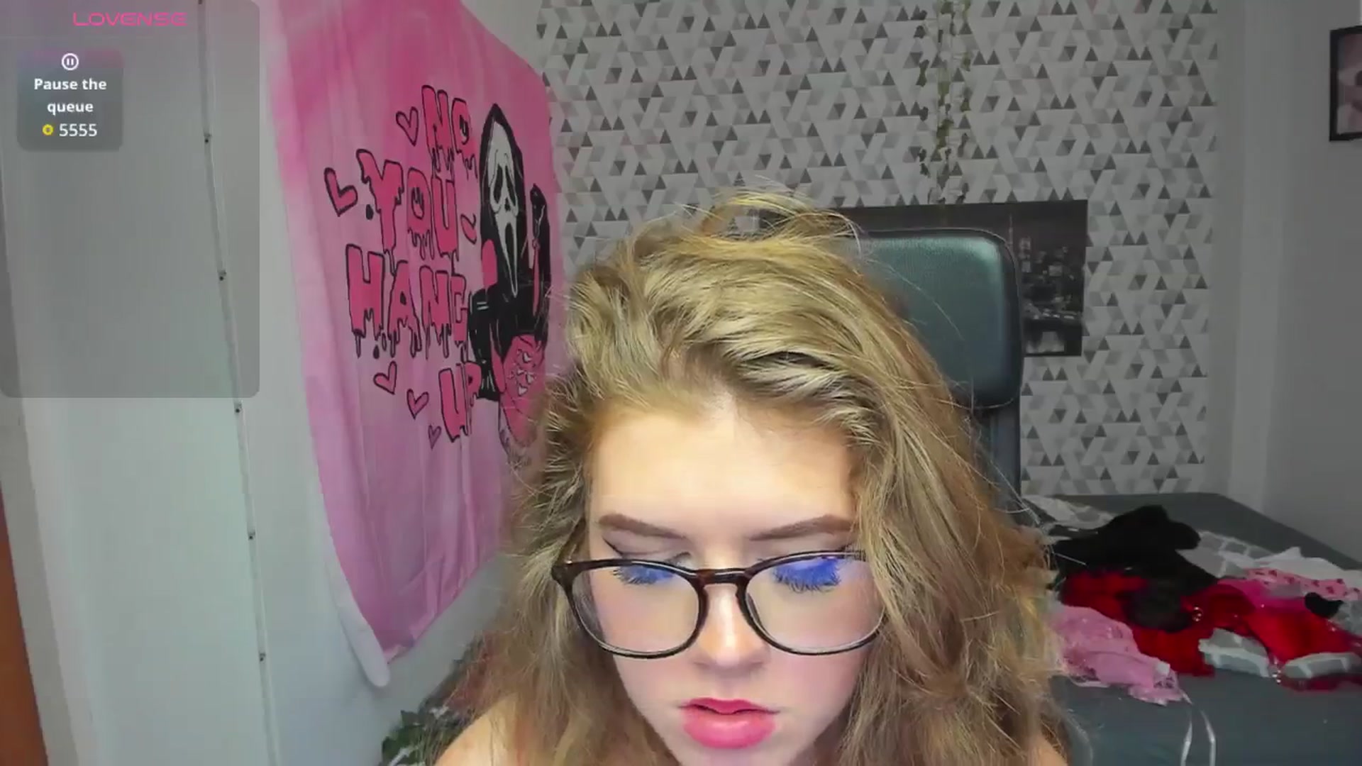 Gallery image thumbnail from Iness_lex's myfreecams stream on, 04/28/2026, 08:28 image 11 of 20