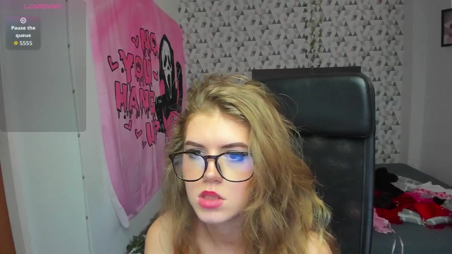 Gallery image thumbnail from Iness_lex's myfreecams stream on, 04/28/2026, 08:28 image 14 of 20