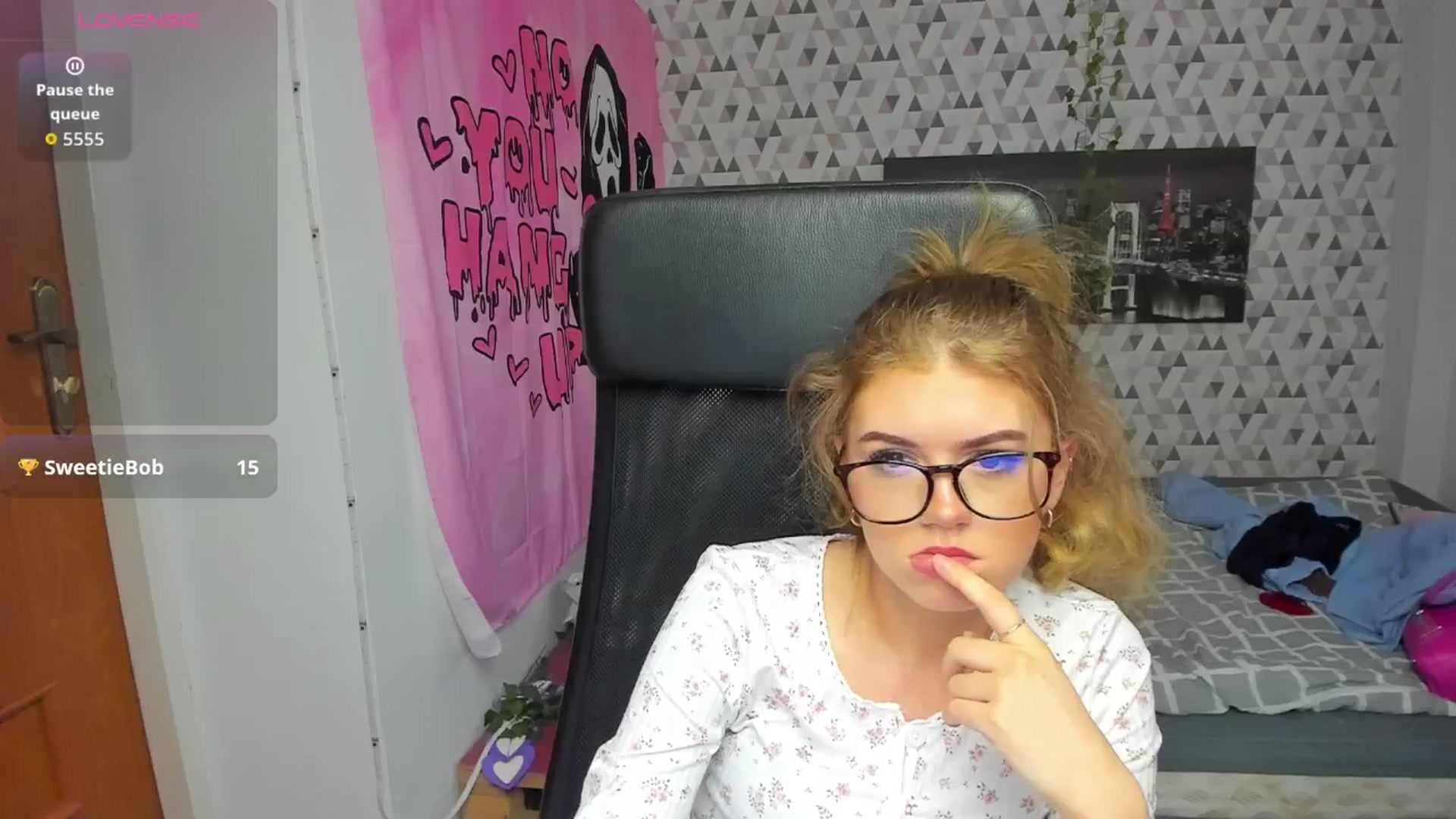 Gallery image thumbnail from Iness_lex's myfreecams stream on, 04/29/2026, 07:54 image 16 of 20
