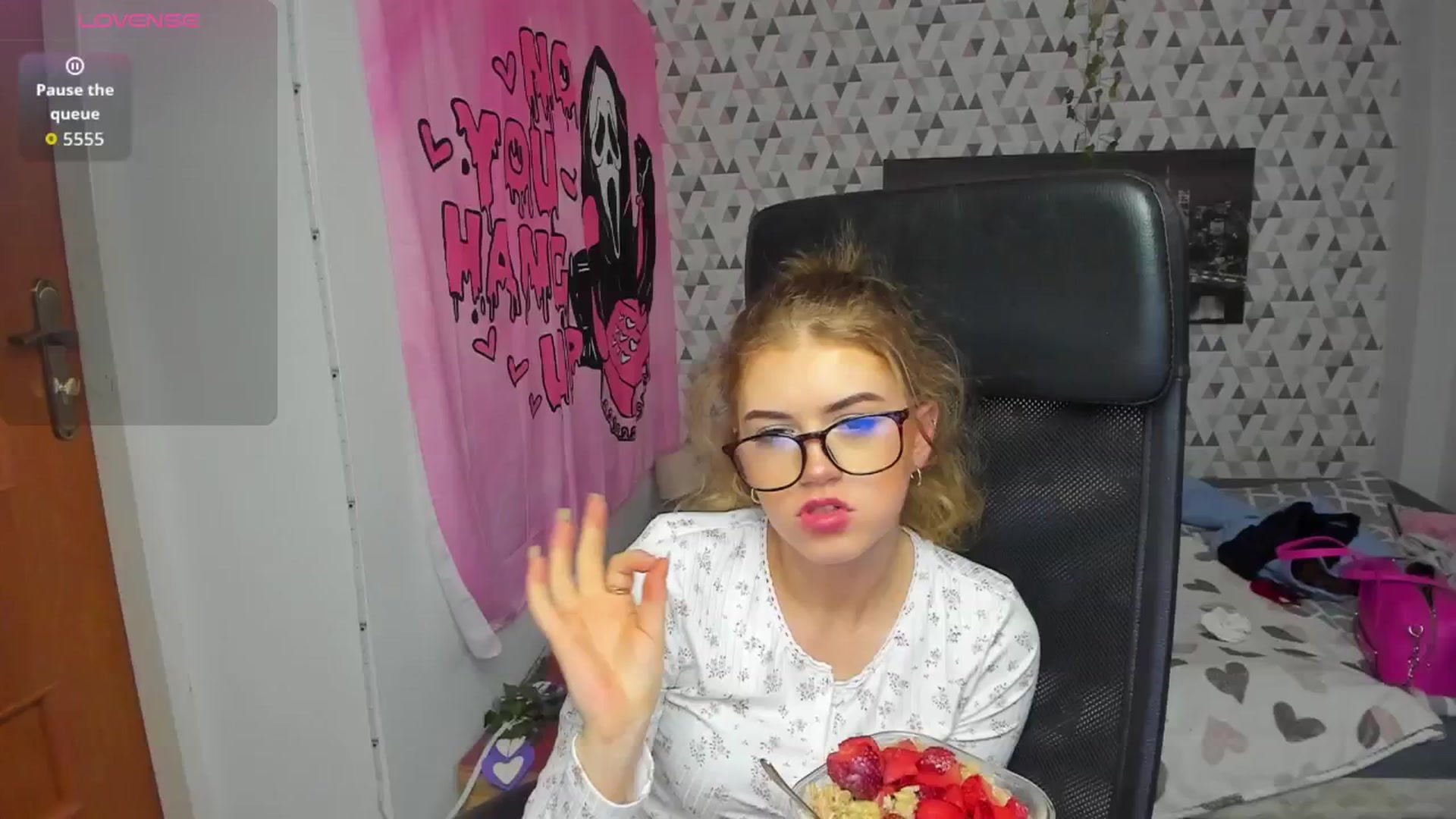 Gallery image thumbnail from Iness_lex's myfreecams stream on, 04/29/2026, 07:54 image 2 of 20