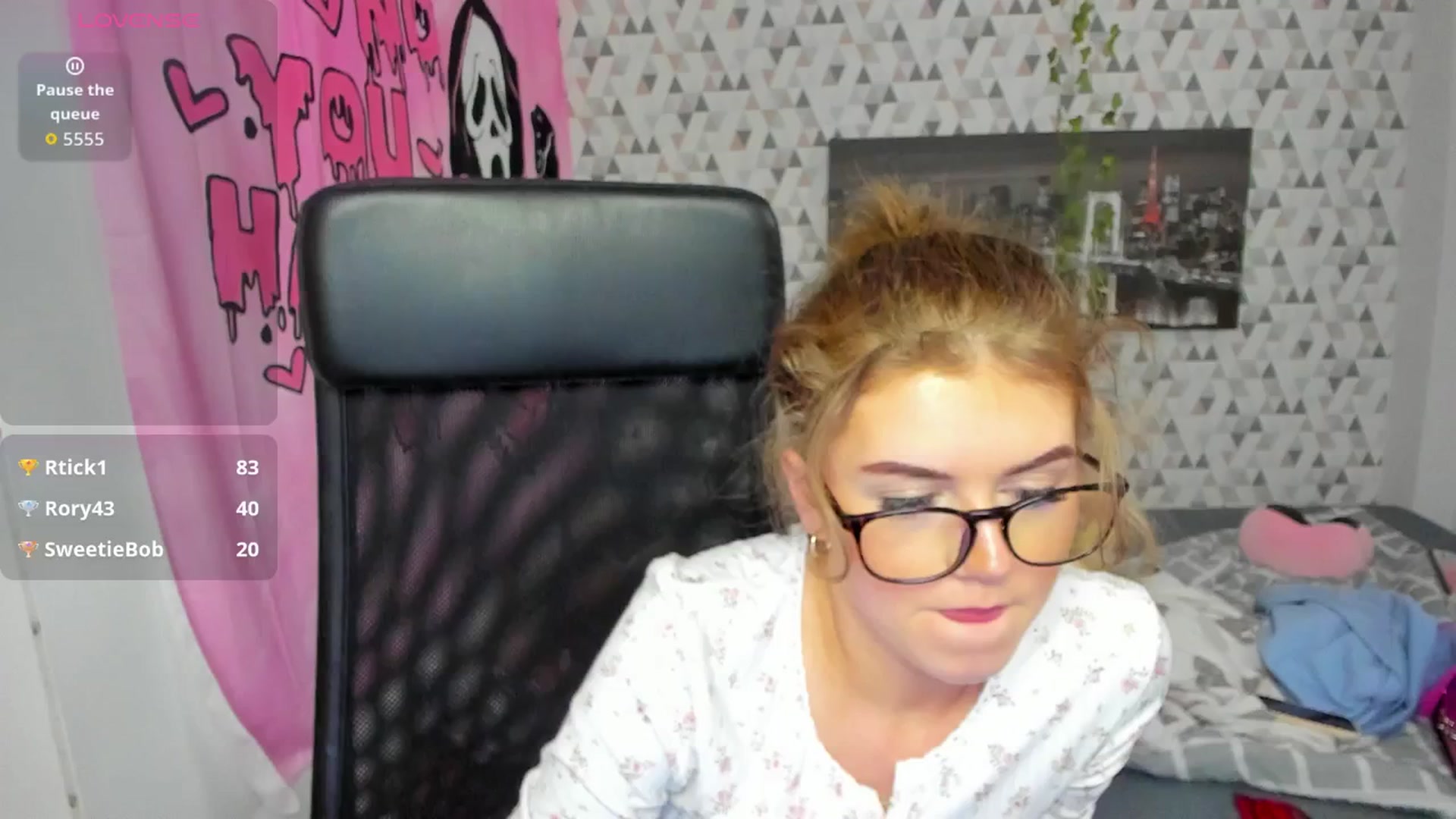 Gallery image thumbnail from Iness_lex's myfreecams stream on, 04/29/2026, 10:07 image 11 of 20