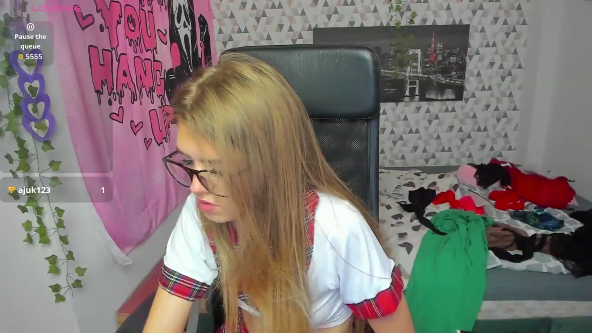 Gallery image thumbnail from Iness_lex's myfreecams stream on, 05/06/2026, 08:16 image 6 of 20