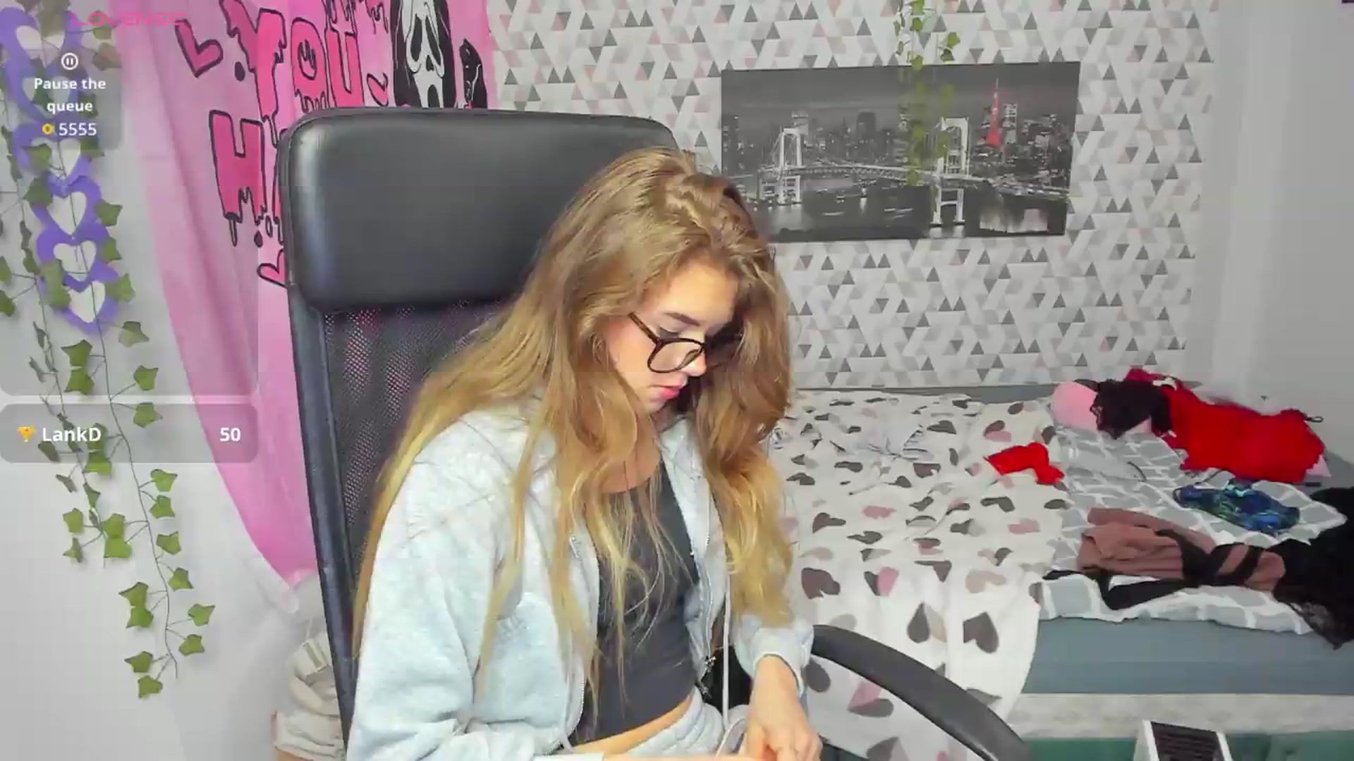 Gallery image thumbnail from Iness_lex's myfreecams stream on, 05/07/2026, 08:27 image 16 of 20