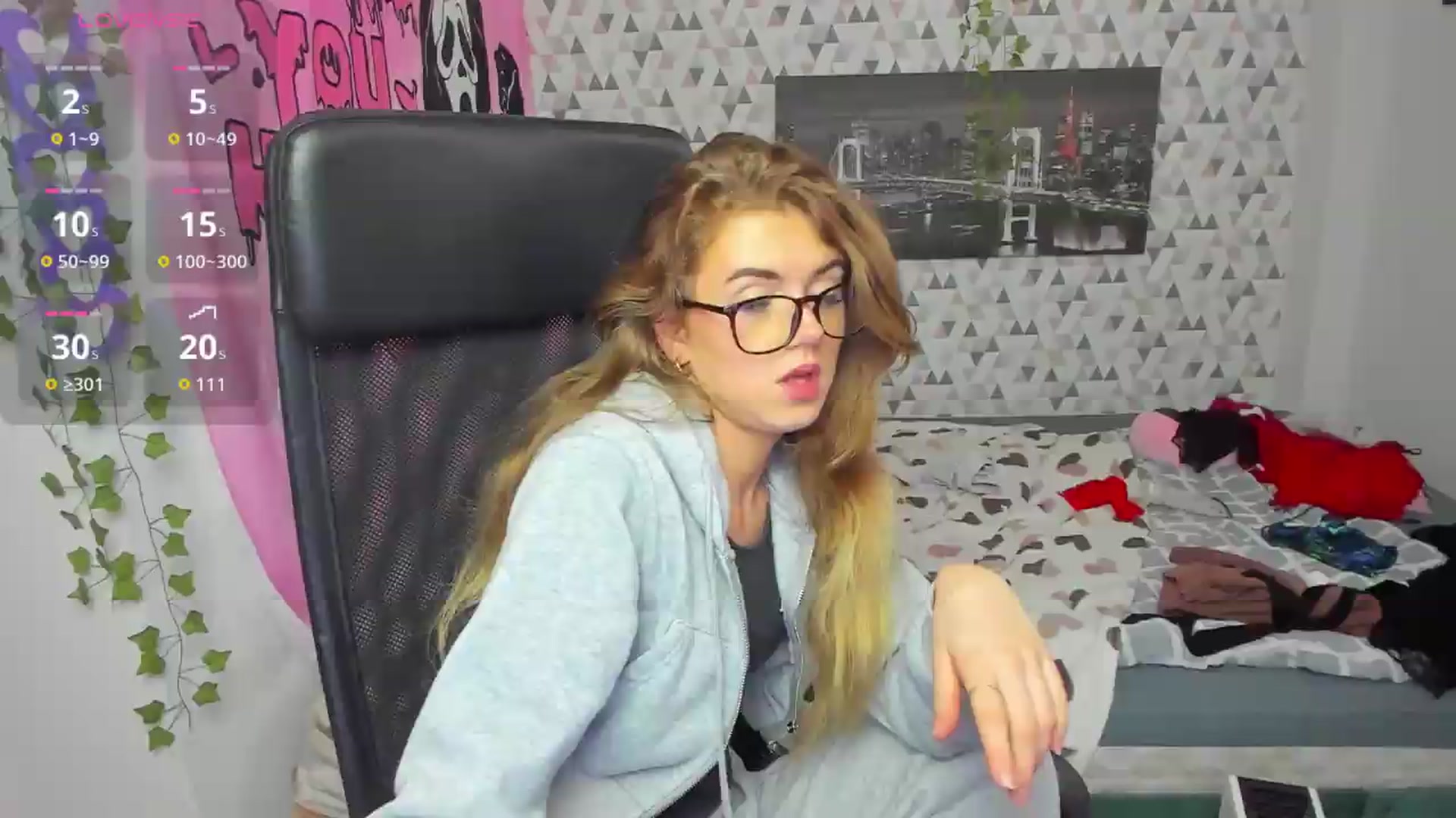 Gallery image thumbnail from Iness_lex's myfreecams stream on, 05/07/2026, 08:27 image 7 of 20