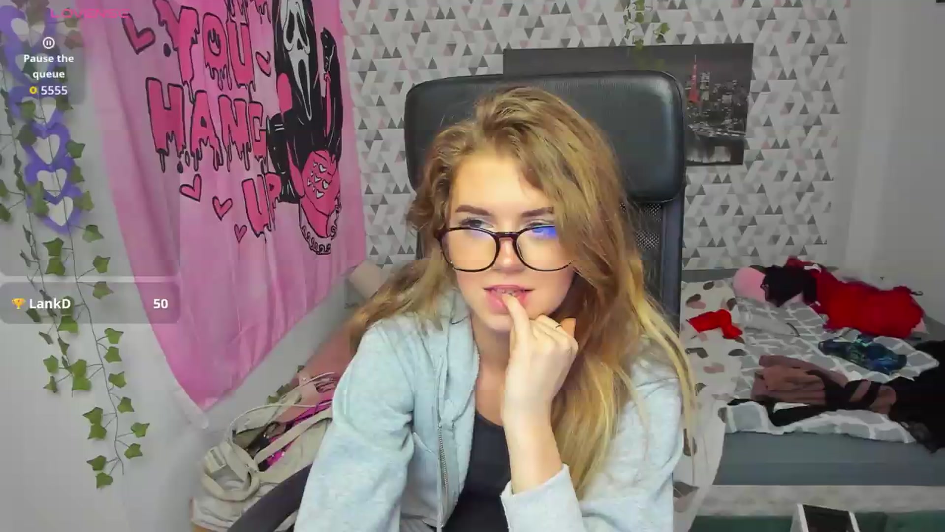 Gallery image thumbnail from Iness_lex's myfreecams stream on, 05/07/2026, 08:27 image 11 of 20