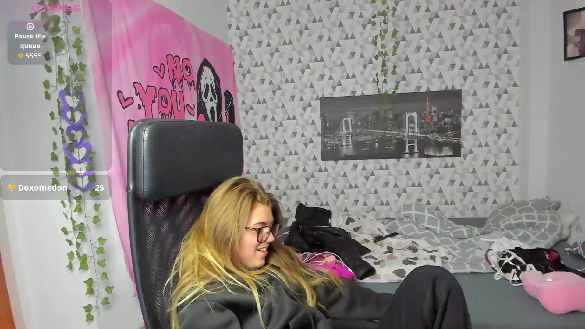 Gallery image thumbnail from Iness_lex's myfreecams stream on, 05/15/2026, 08:00 image 17 of 20