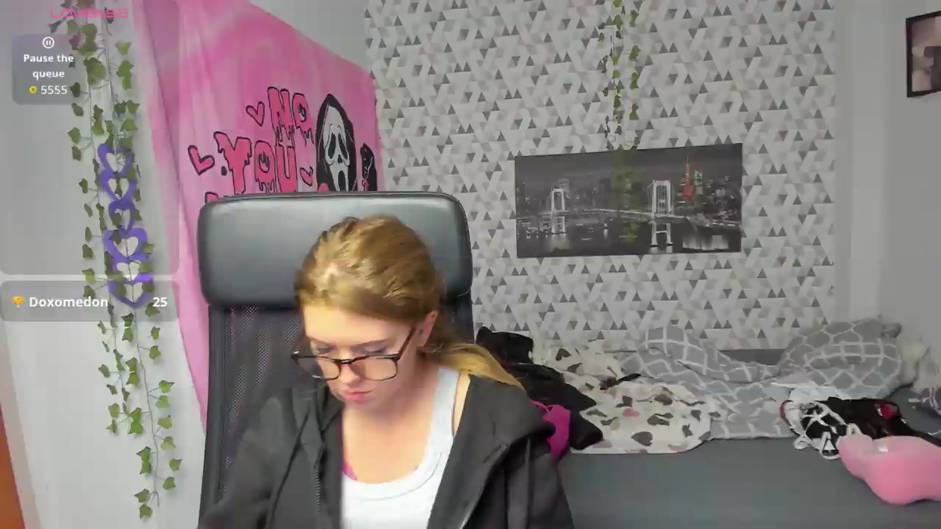 Gallery image thumbnail from Iness_lex's myfreecams stream on, 05/15/2026, 08:54 image 9 of 20