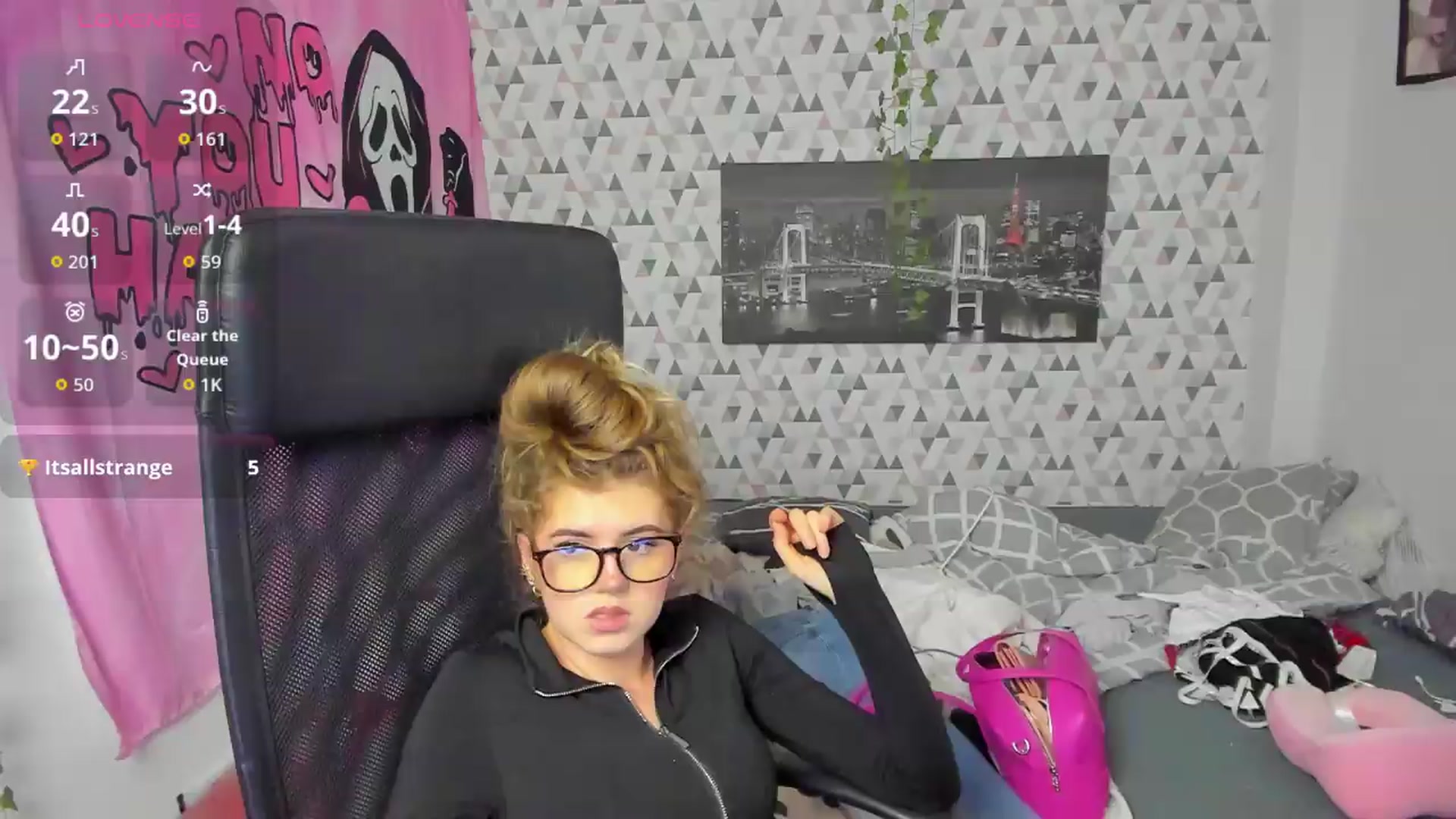 Gallery image thumbnail from Iness_lex's myfreecams stream on, 05/18/2026, 10:05 image 15 of 20