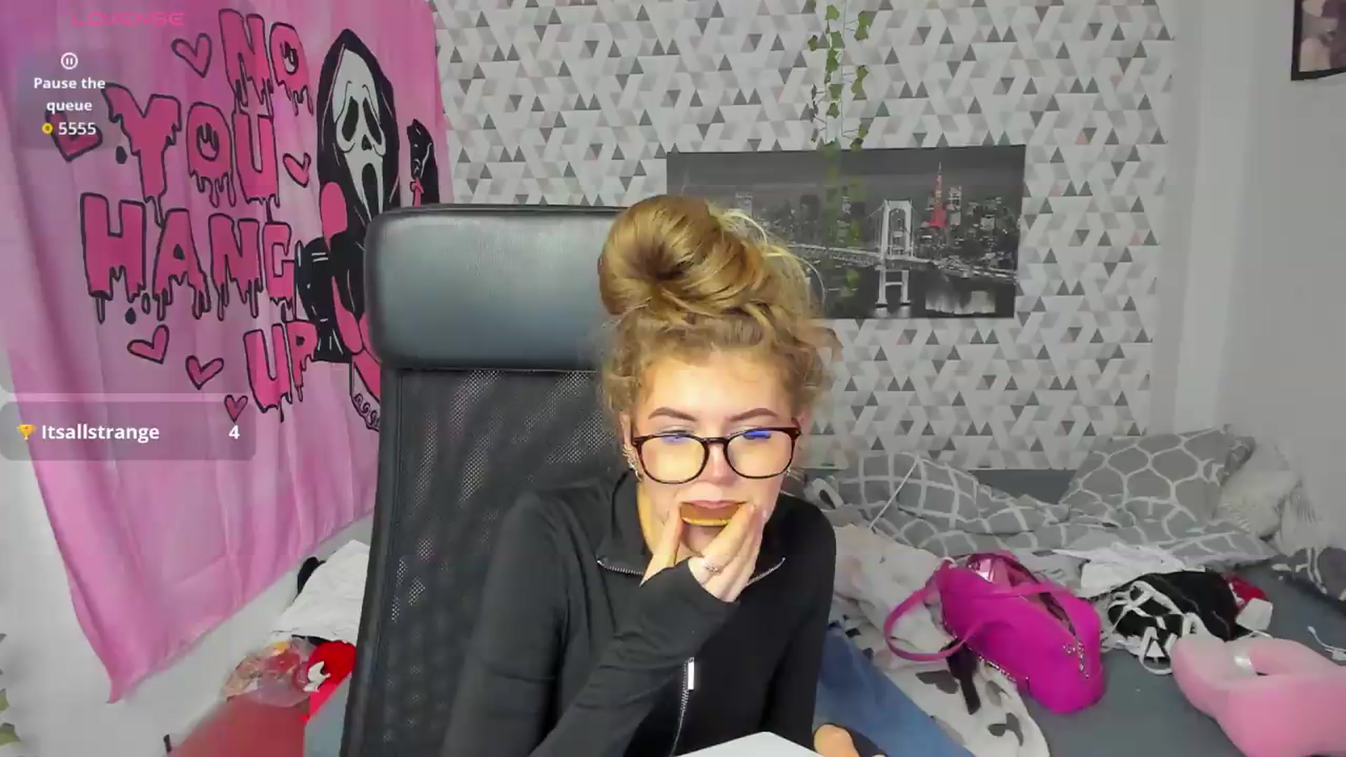 Gallery image thumbnail from Iness_lex's myfreecams stream on, 05/18/2026, 10:05 image 4 of 20
