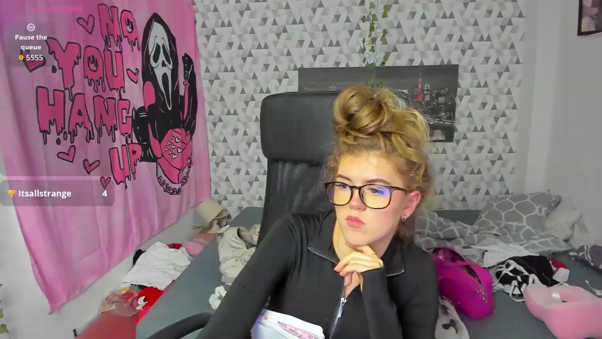 Gallery image thumbnail from Iness_lex's myfreecams stream on, 05/18/2026, 10:05 image 7 of 20