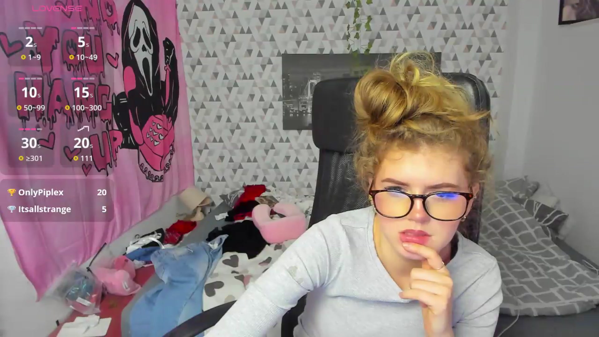 Gallery image thumbnail from Iness_lex's myfreecams stream on, 05/18/2026, 12:44 image 8 of 20