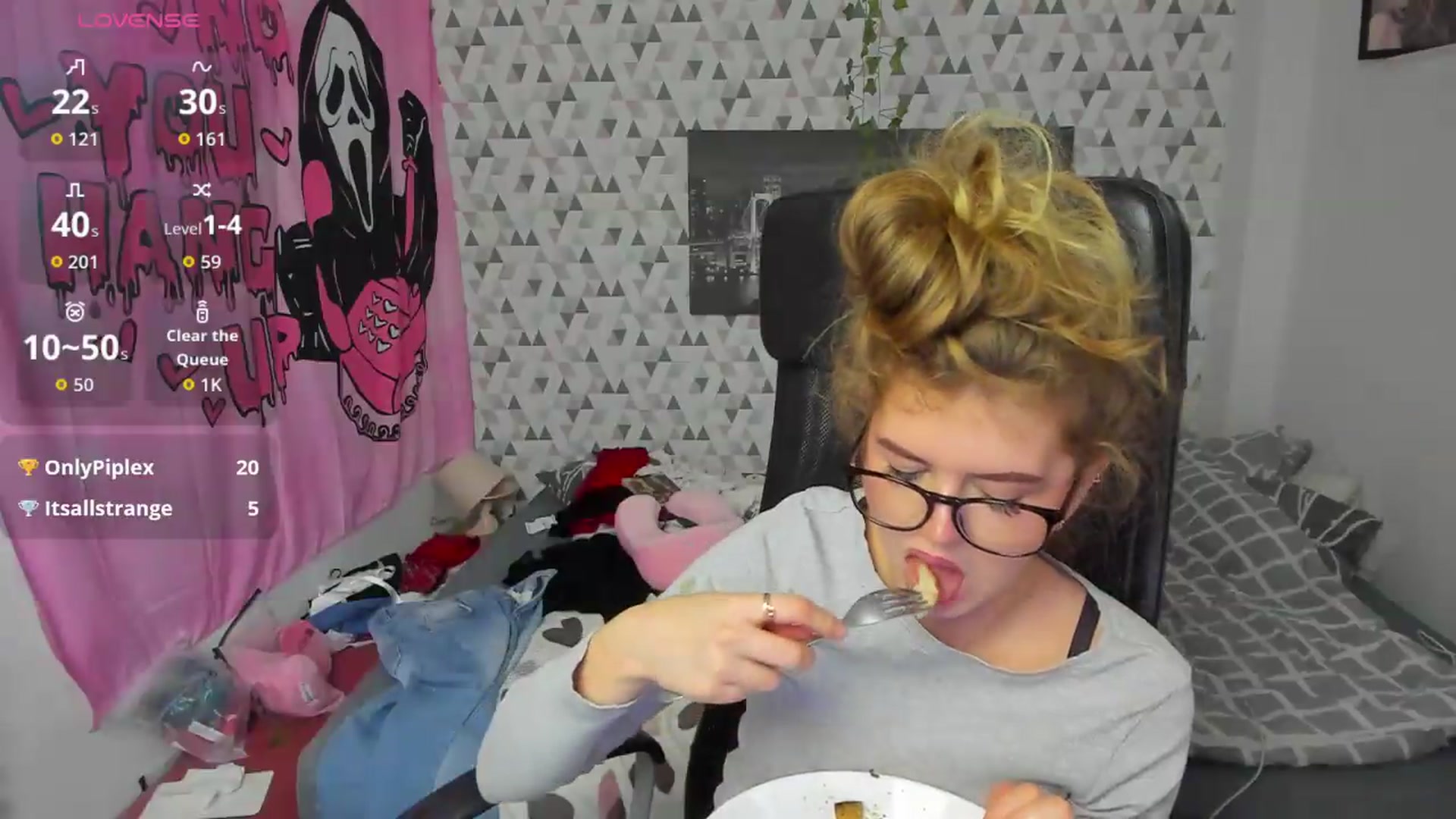Gallery image thumbnail from Iness_lex's myfreecams stream on, 05/18/2026, 12:44 image 17 of 20
