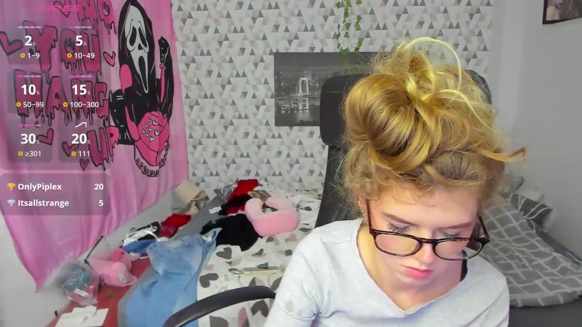 Gallery image thumbnail from Iness_lex's myfreecams stream on, 05/18/2026, 12:44 image 12 of 20
