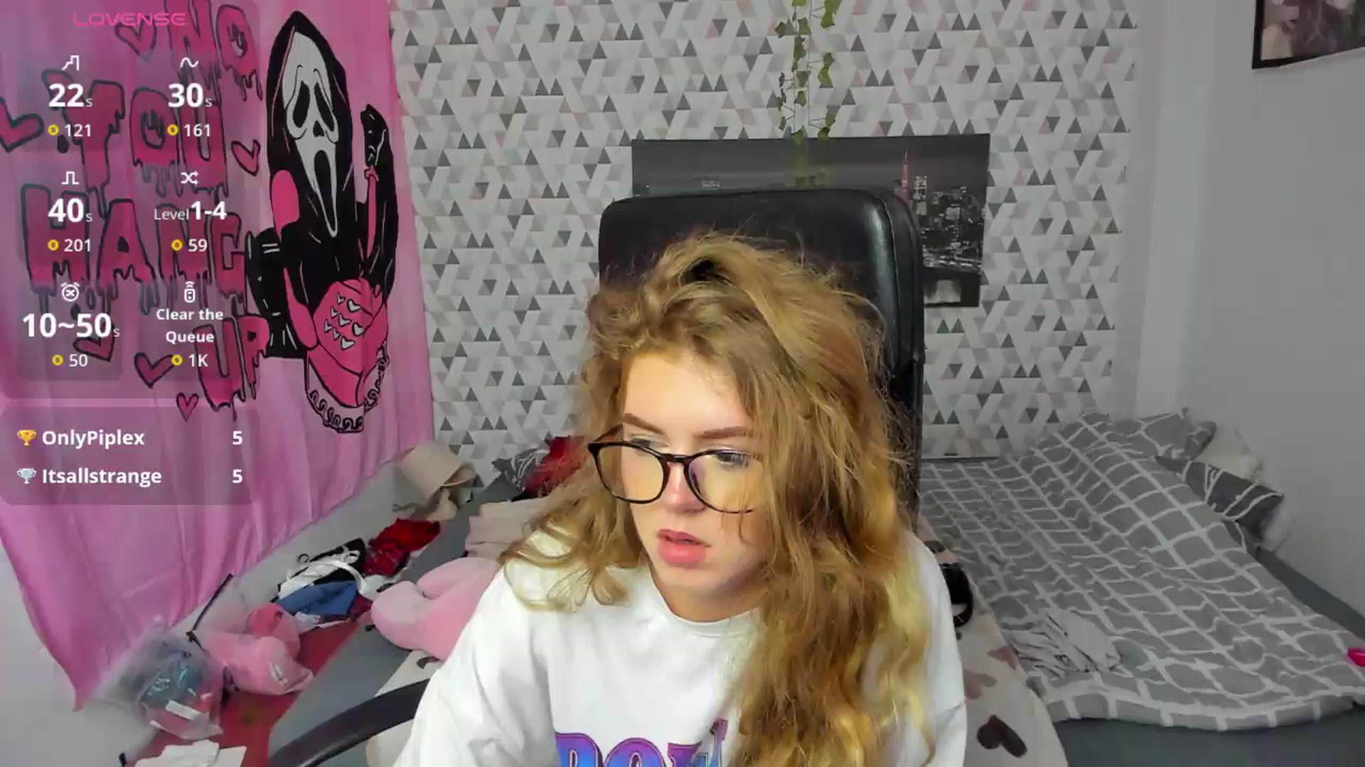 Gallery image thumbnail from Iness_lex's myfreecams stream on, 05/19/2026, 08:40 image 4 of 20