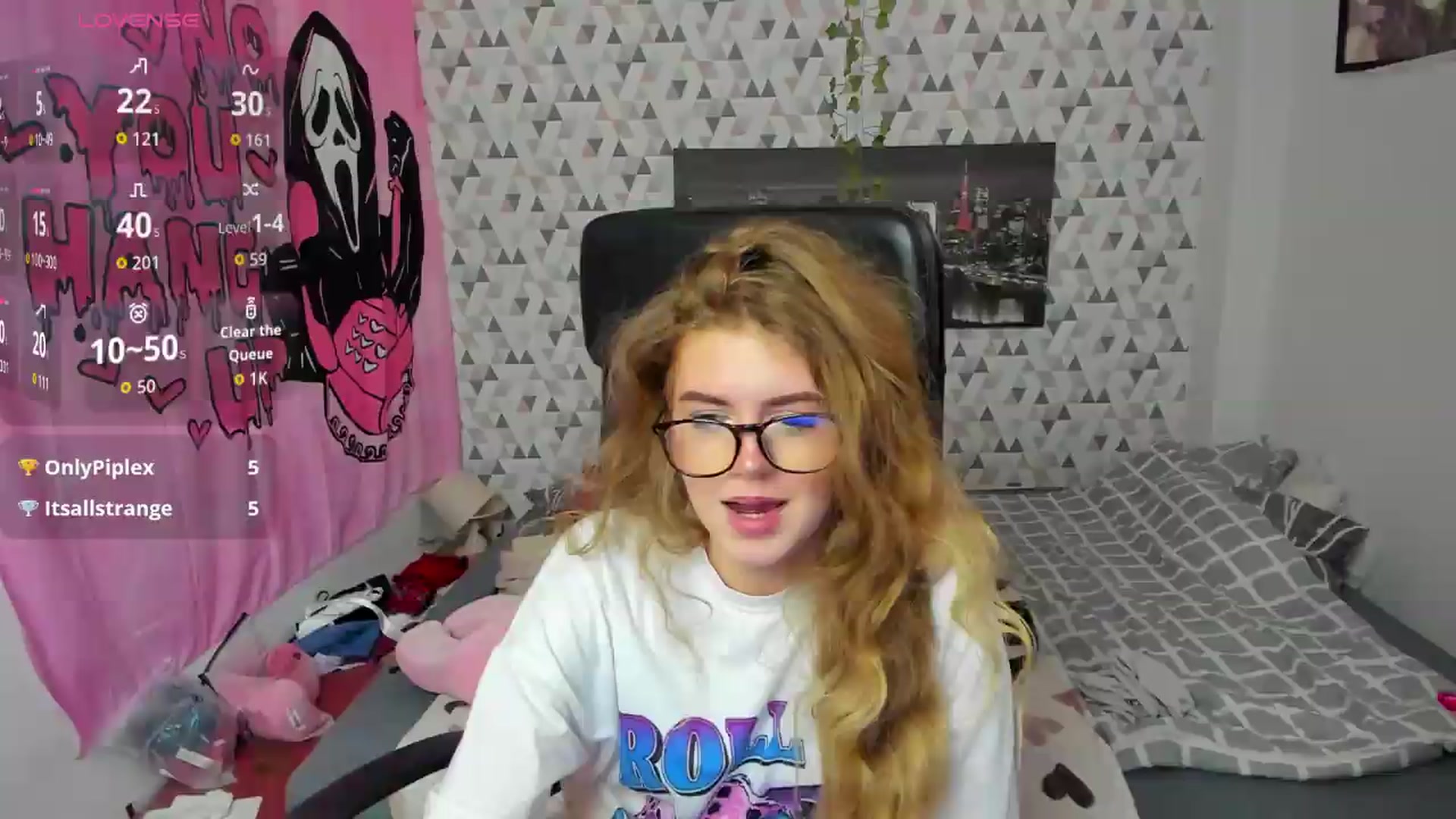 Gallery image thumbnail from Iness_lex's myfreecams stream on, 05/19/2026, 08:40 image 7 of 20