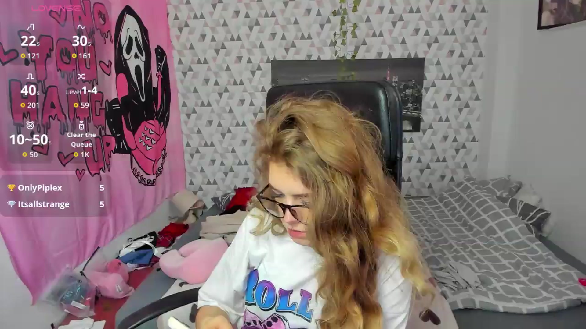 Gallery image thumbnail from Iness_lex's myfreecams stream on, 05/19/2026, 08:40 image 3 of 20