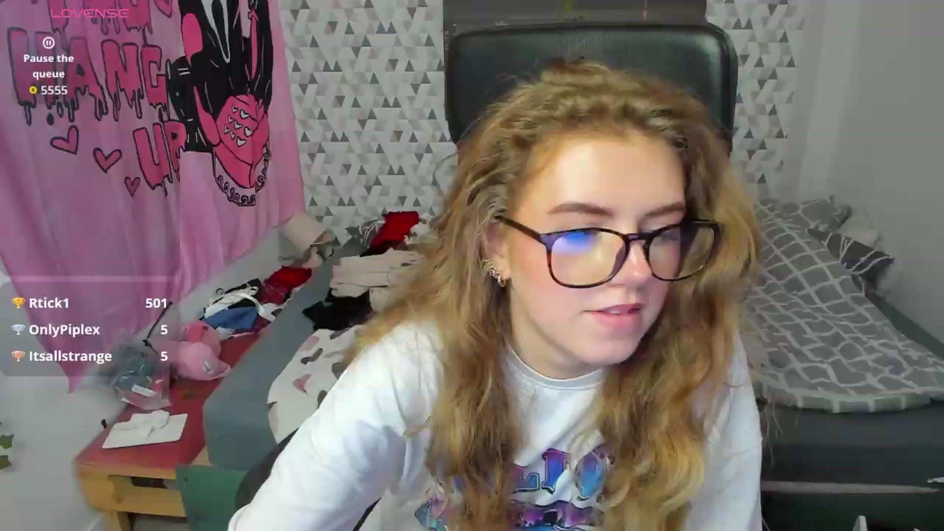 Gallery image thumbnail from Iness_lex's myfreecams stream on, 05/19/2026, 11:34 image 6 of 20
