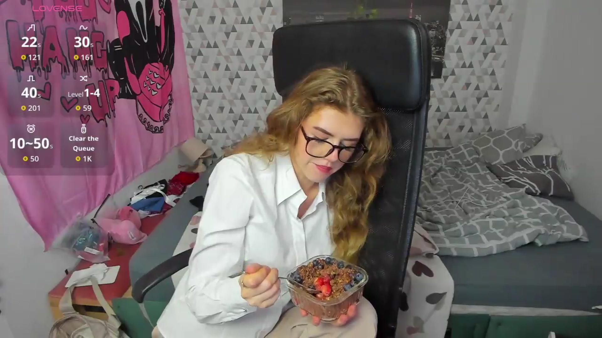 Gallery image thumbnail from Iness_lex's myfreecams stream on, 05/20/2026, 07:41 image 3 of 20
