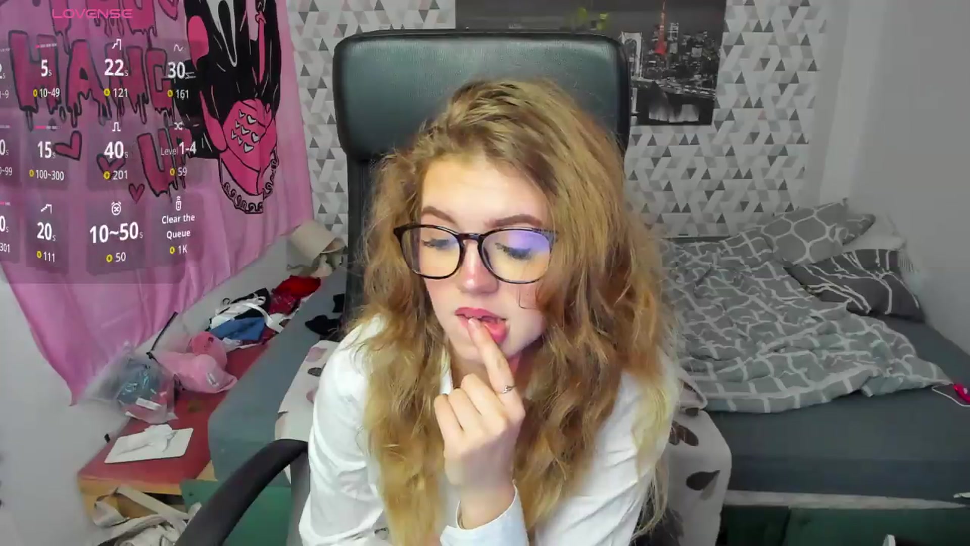Gallery image thumbnail from Iness_lex's myfreecams stream on, 05/20/2026, 07:41 image 19 of 20
