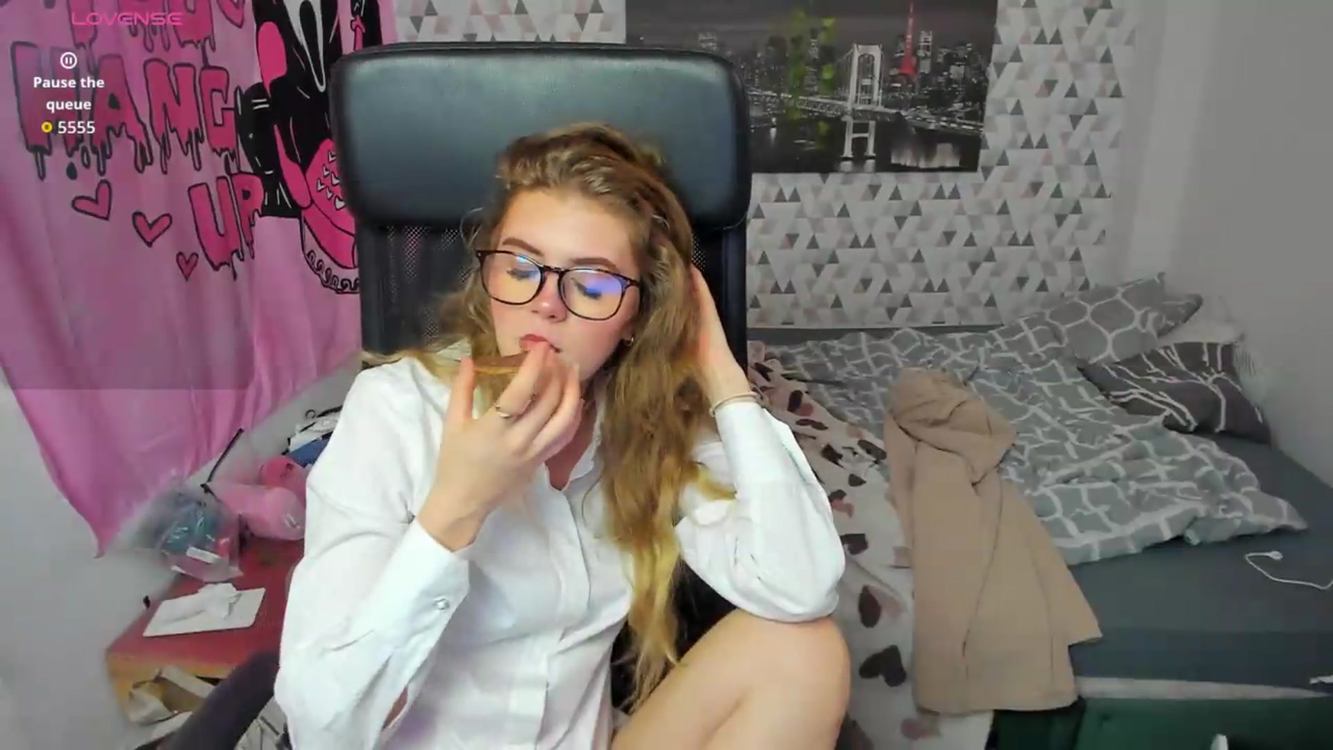 Gallery image thumbnail from Iness_lex's myfreecams stream on, 05/20/2026, 08:37 image 11 of 20