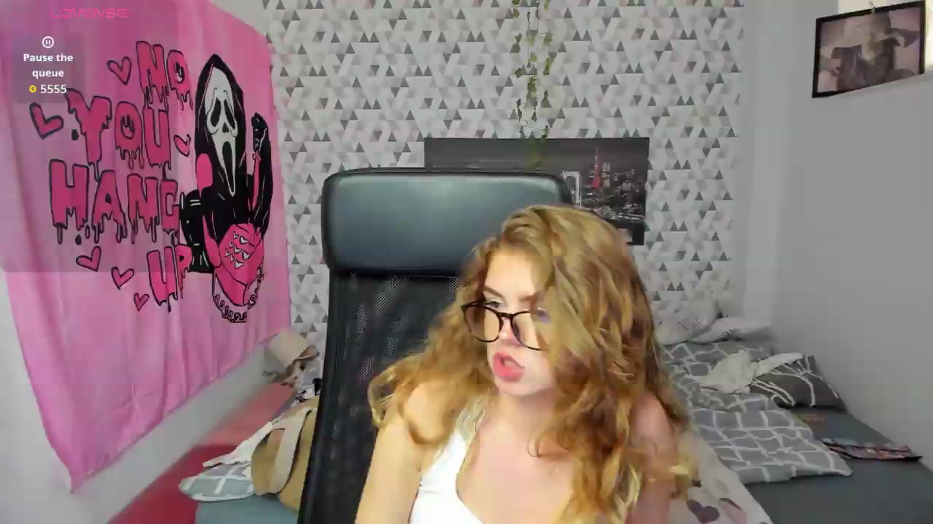 Gallery image thumbnail from Iness_lex's myfreecams stream on, 05/25/2026, 07:57 image 9 of 20