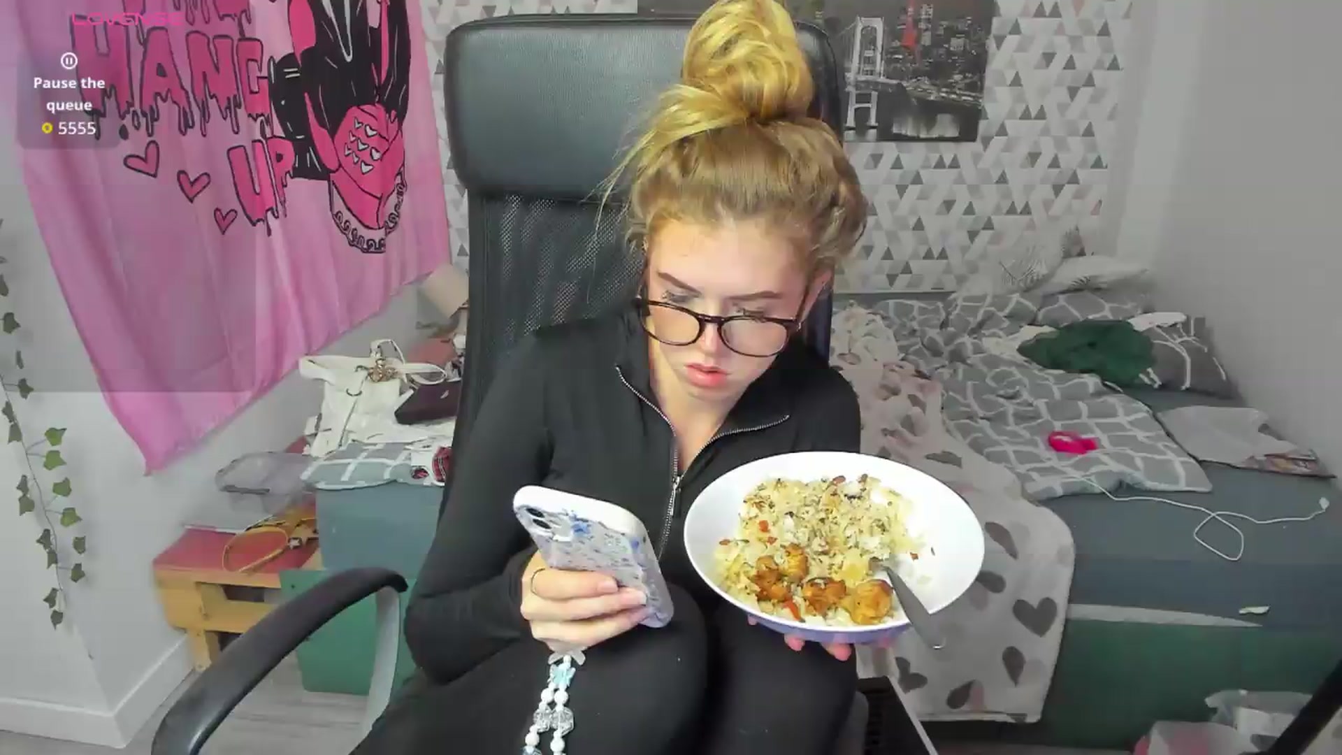 Gallery image thumbnail from Iness_lex's myfreecams stream on, 05/28/2026, 07:32 image 10 of 20