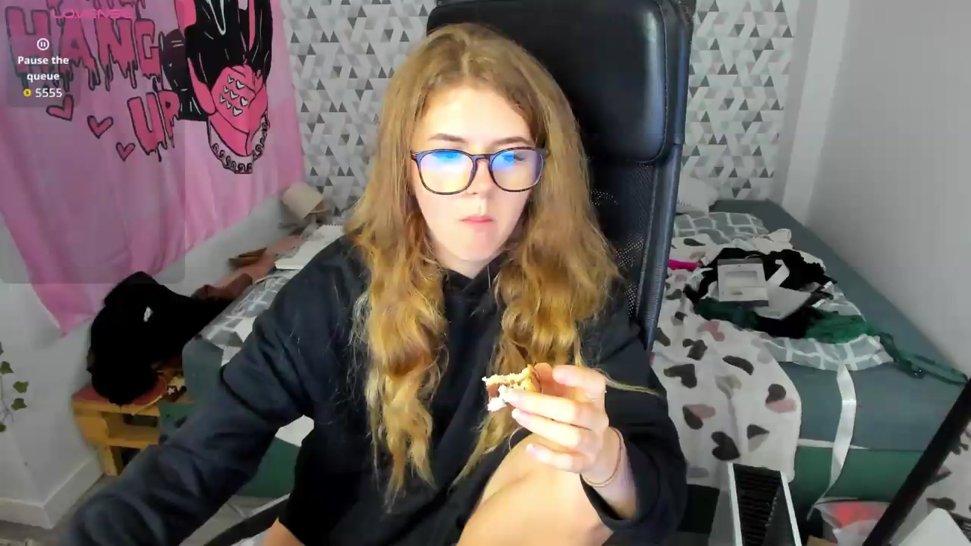 Gallery image thumbnail from Iness_lex's myfreecams stream on, 06/04/2026, 07:05 image 6 of 20