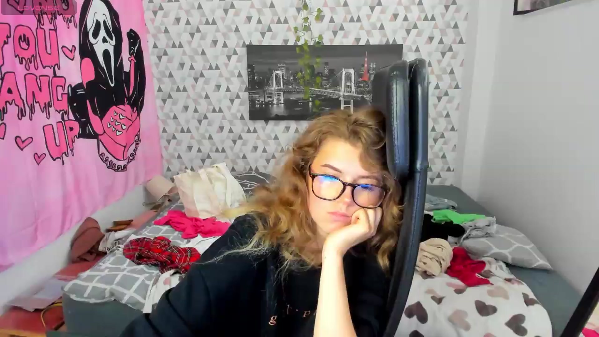 Gallery image thumbnail from Iness_lex's myfreecams stream on, 06/19/2026, 08:38 image 4 of 20