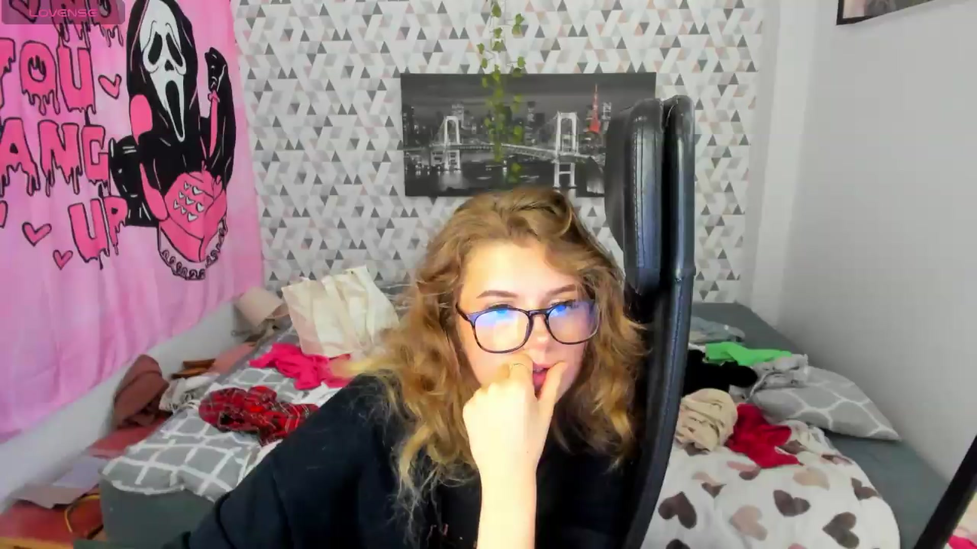 Gallery image thumbnail from Iness_lex's myfreecams stream on, 06/19/2026, 08:38 image 9 of 20