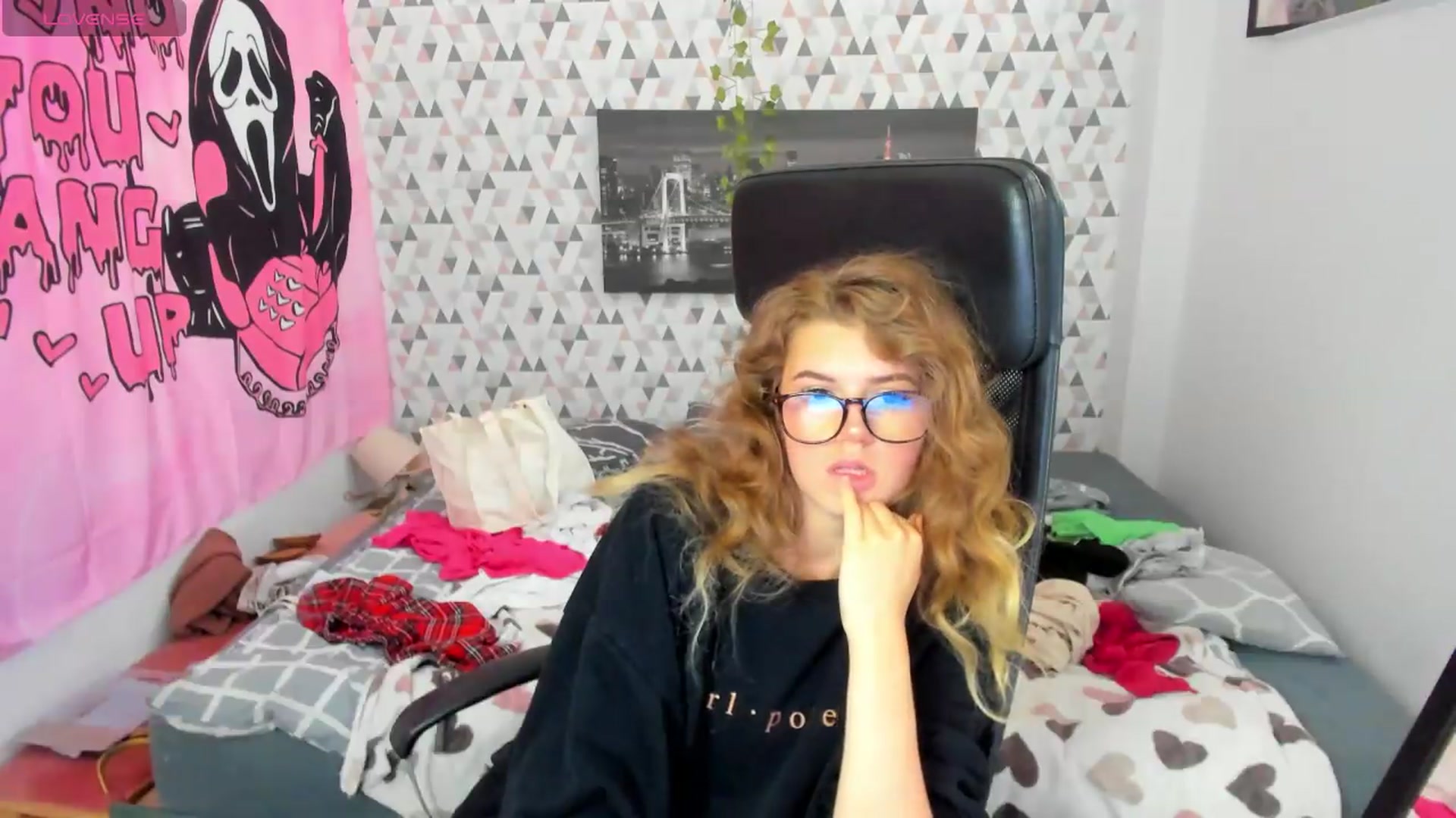 Gallery image thumbnail from Iness_lex's myfreecams stream on, 06/19/2026, 08:38 image 14 of 20