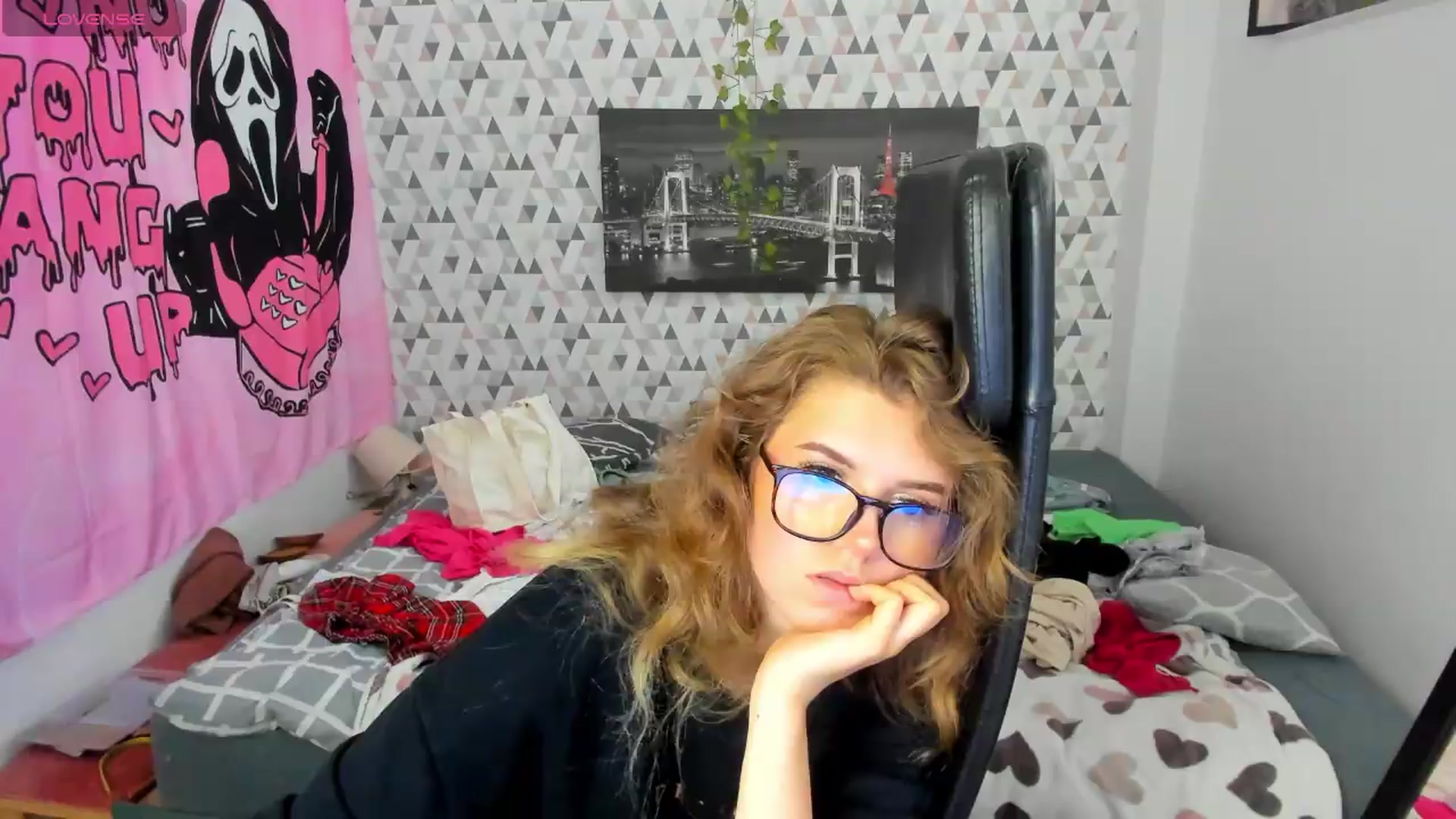 Gallery image thumbnail from Iness_lex's myfreecams stream on, 06/19/2026, 08:38 image 8 of 20