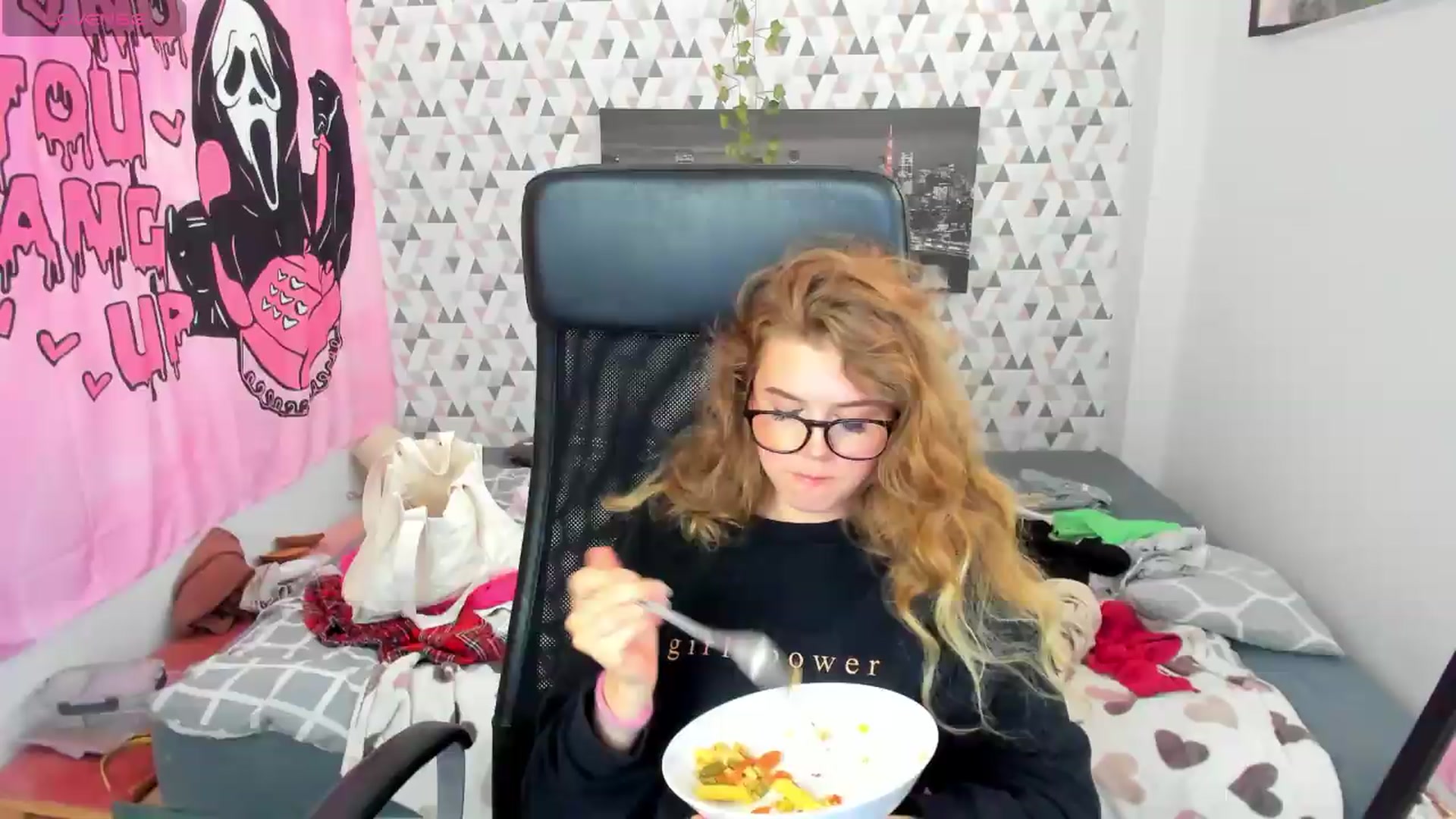 Gallery image thumbnail from Iness_lex's myfreecams stream on, 06/19/2026, 08:56 image 19 of 20