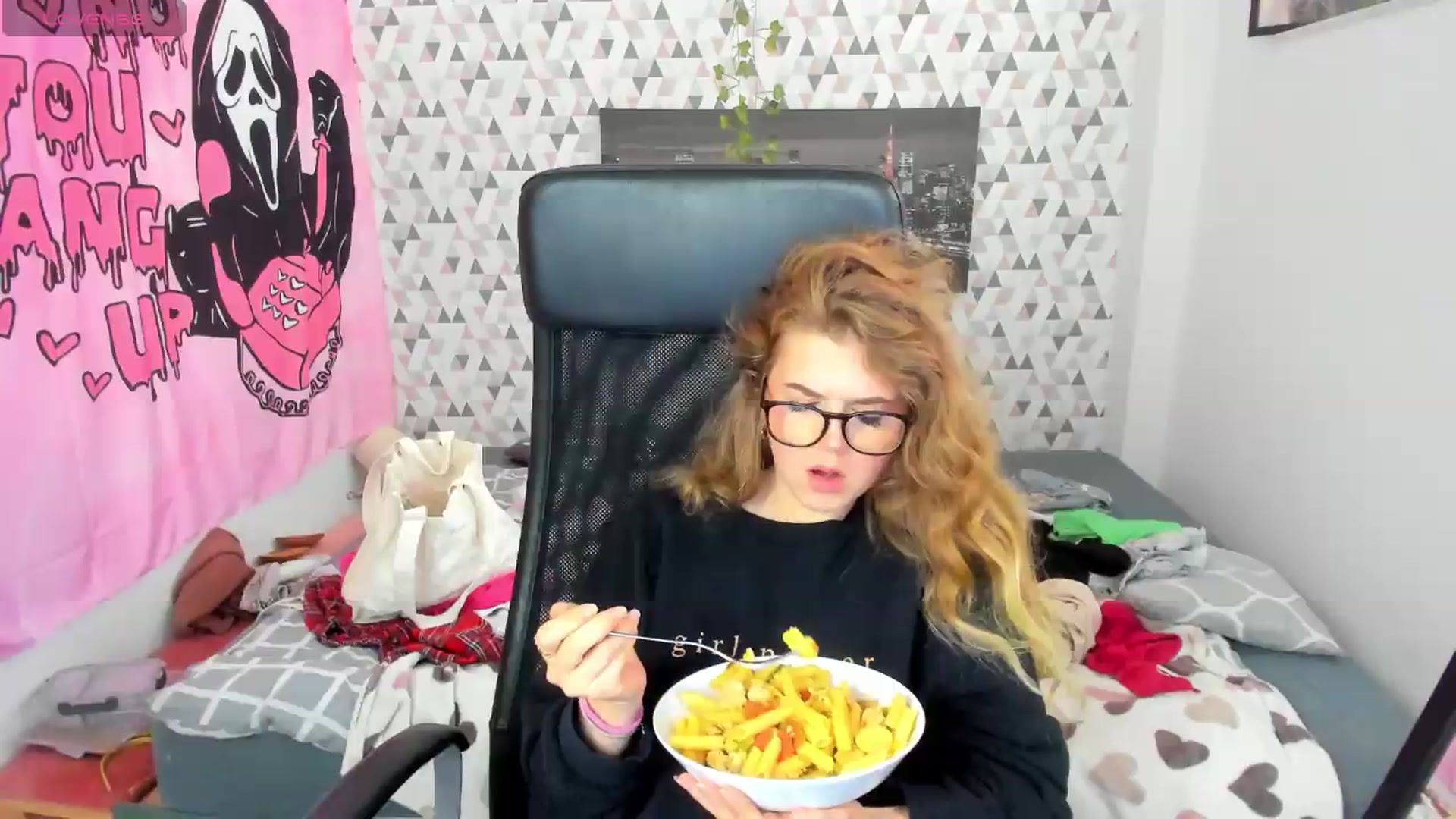 Gallery image thumbnail from Iness_lex's myfreecams stream on, 06/19/2026, 08:56 image 1 of 20