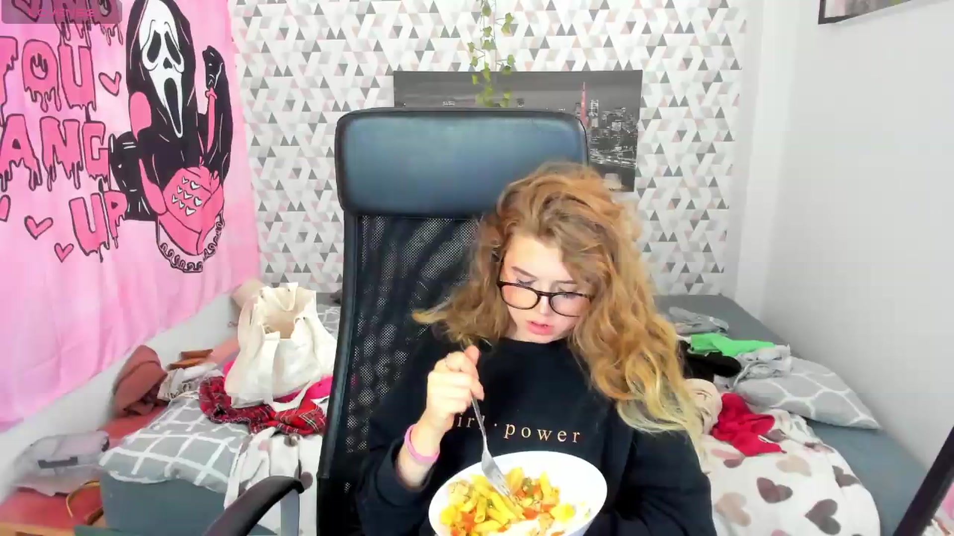 Gallery image thumbnail from Iness_lex's myfreecams stream on, 06/19/2026, 08:56 image 15 of 20
