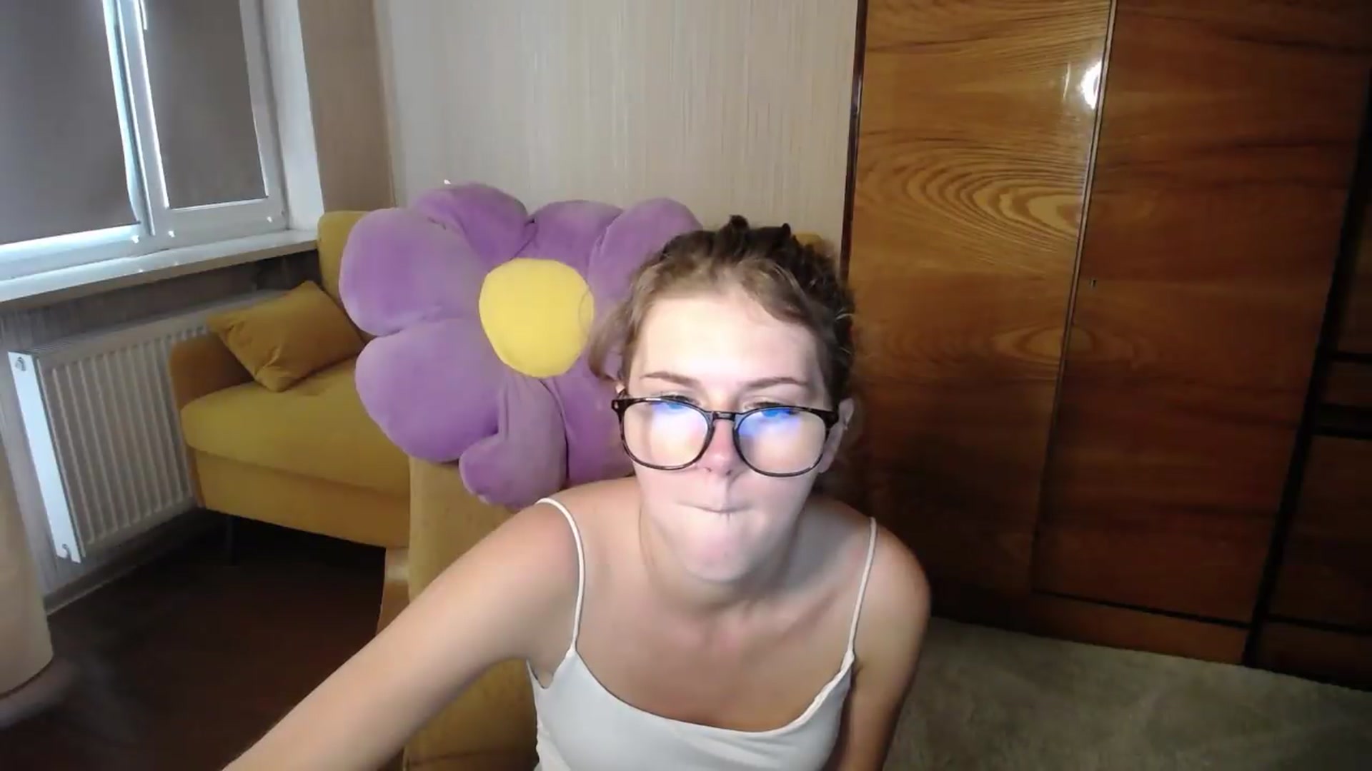 Gallery image thumbnail from Iness_lex's myfreecams stream on, 08/04/2026, 07:59 image 6 of 20