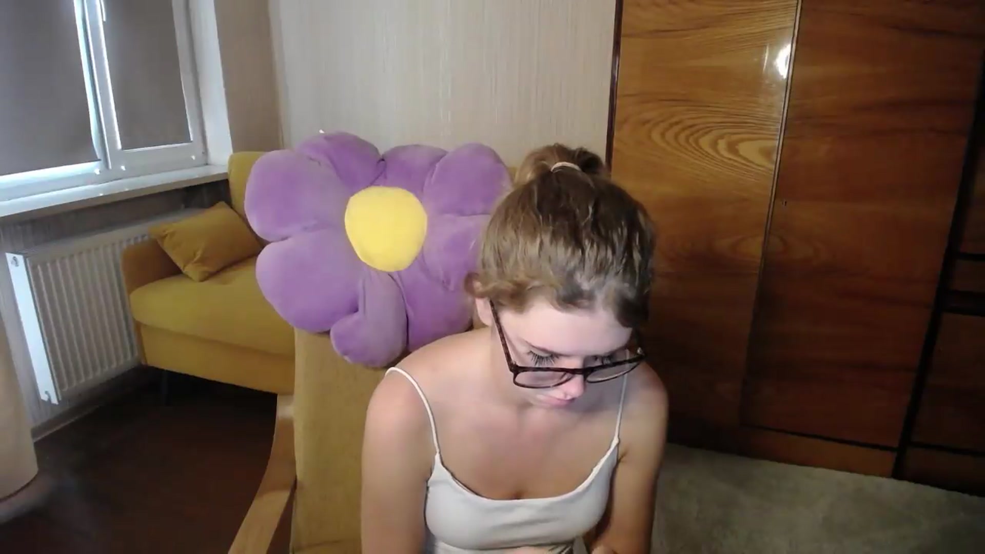 Gallery image thumbnail from Iness_lex's myfreecams stream on, 08/04/2026, 07:59 image 8 of 20