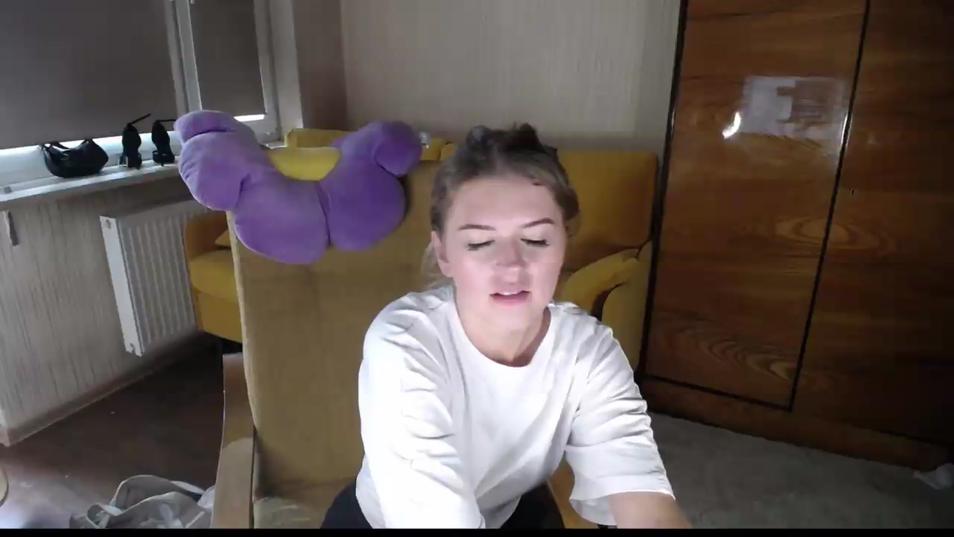 Gallery image thumbnail from Iness_lex's myfreecams stream on, 08/07/2026, 13:02 image 9 of 20