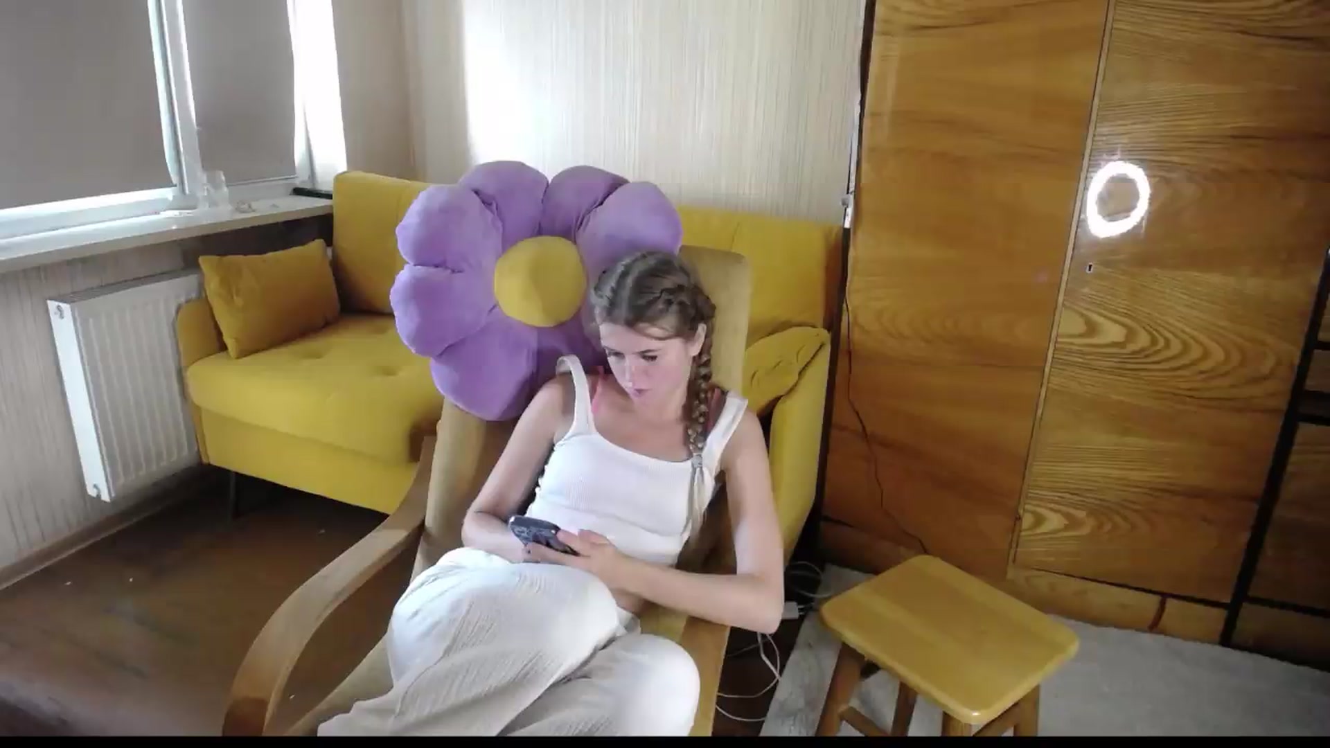 Gallery image thumbnail from Iness_lex's myfreecams stream on, 08/10/2026, 07:33 image 17 of 20