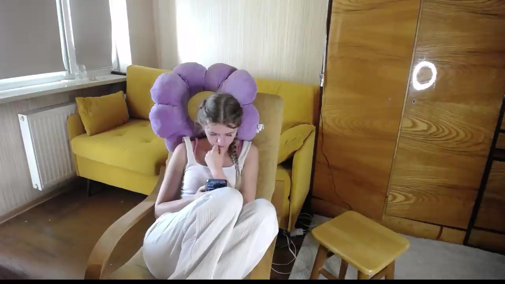 Gallery image thumbnail from Iness_lex's myfreecams stream on, 08/10/2026, 07:33 image 19 of 20