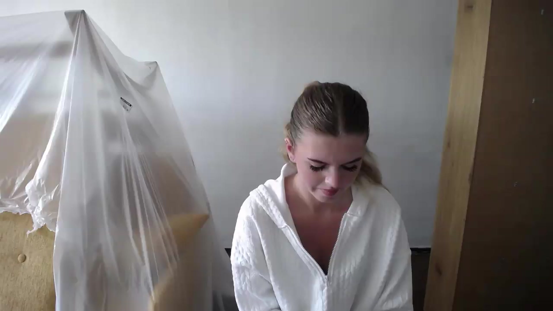 Gallery image thumbnail from Iness_lex's myfreecams stream on, 08/19/2026, 10:02 image 12 of 20